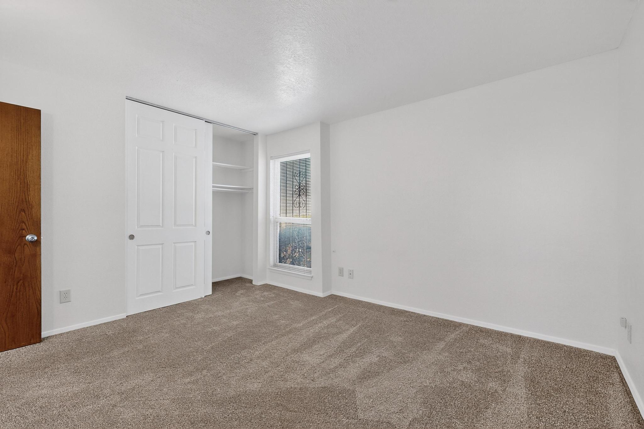 8320 Parrot Run Road NE