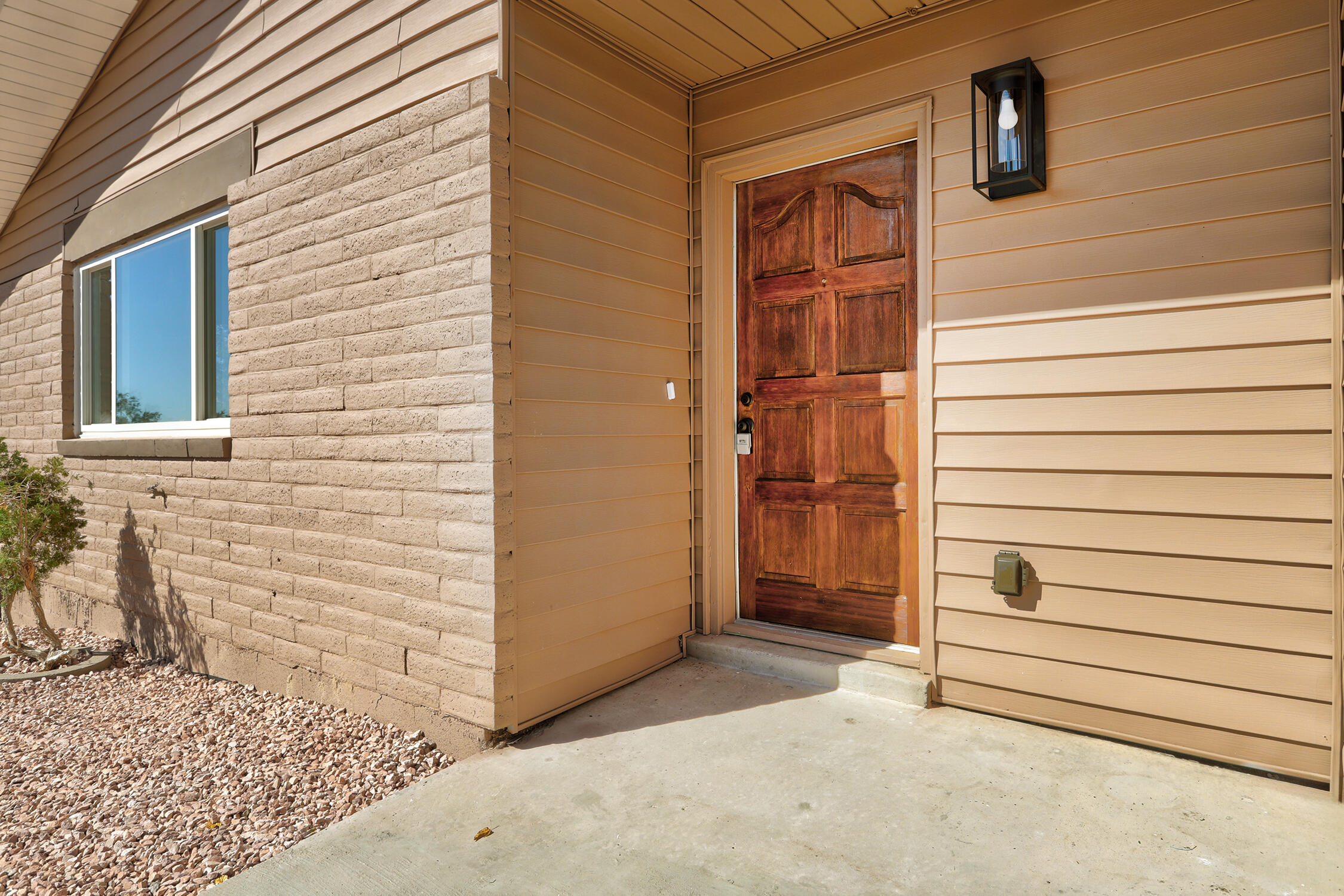 565 Lisbon Avenue SE