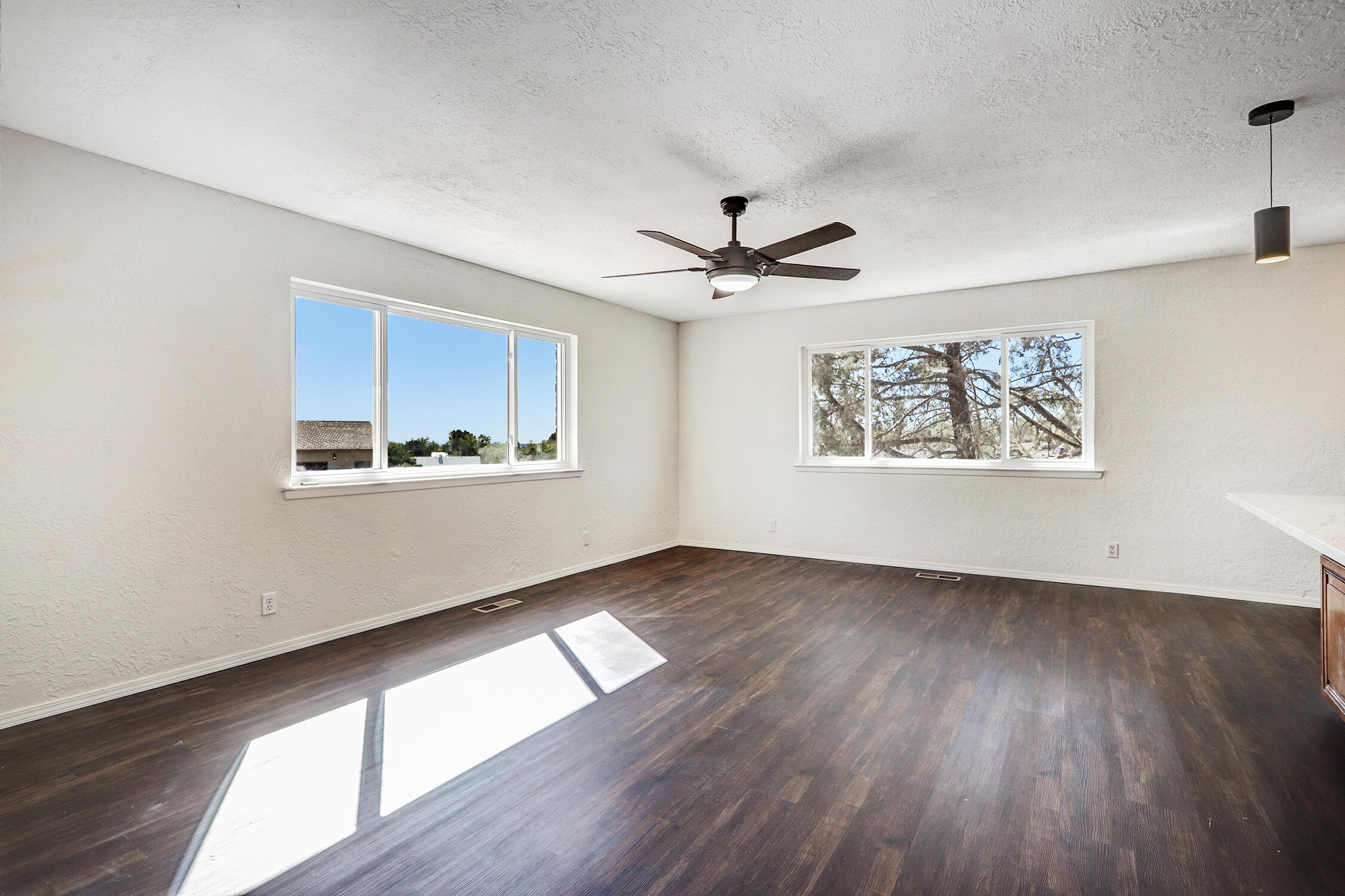 565 Lisbon Avenue SE