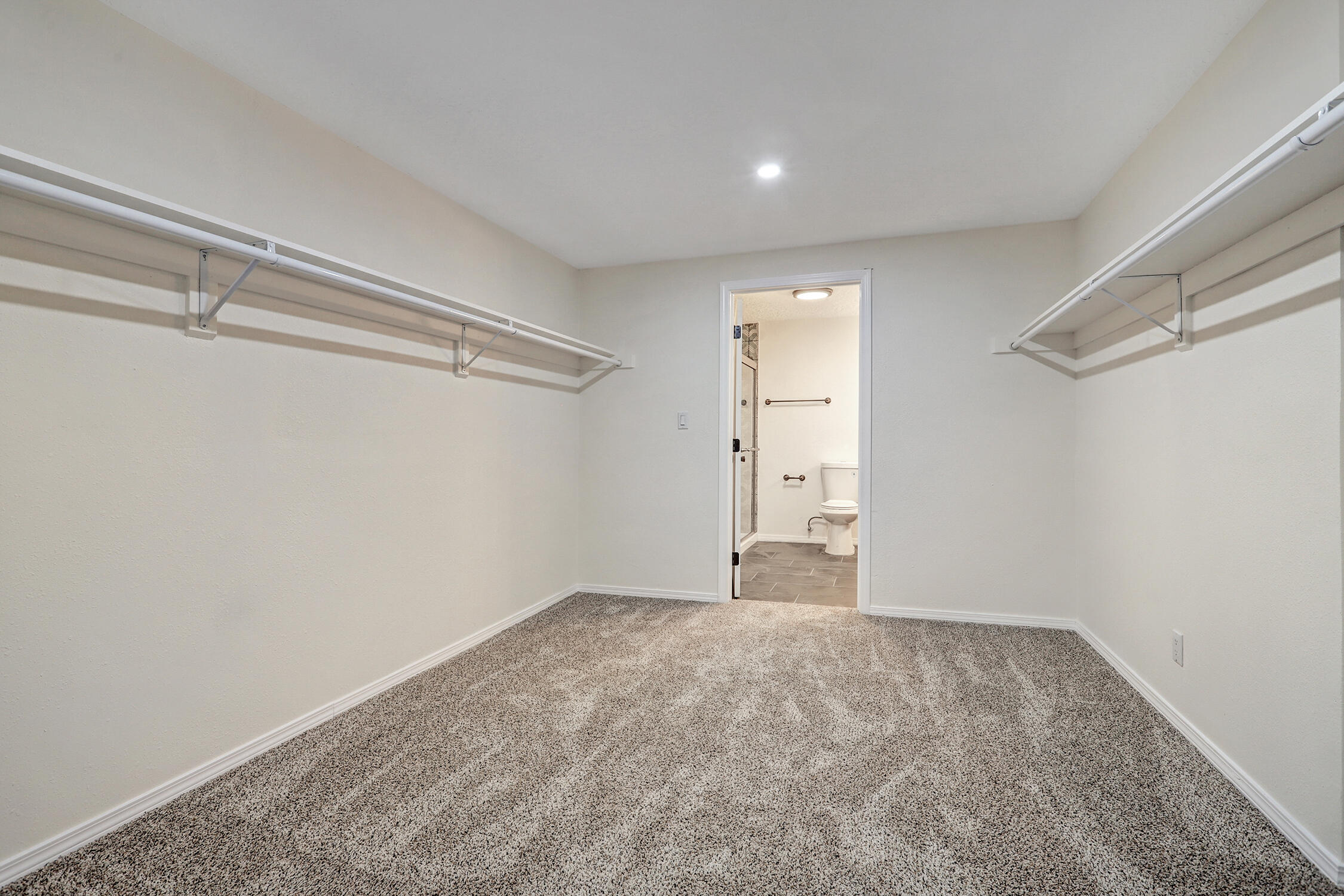 565 Lisbon Avenue SE