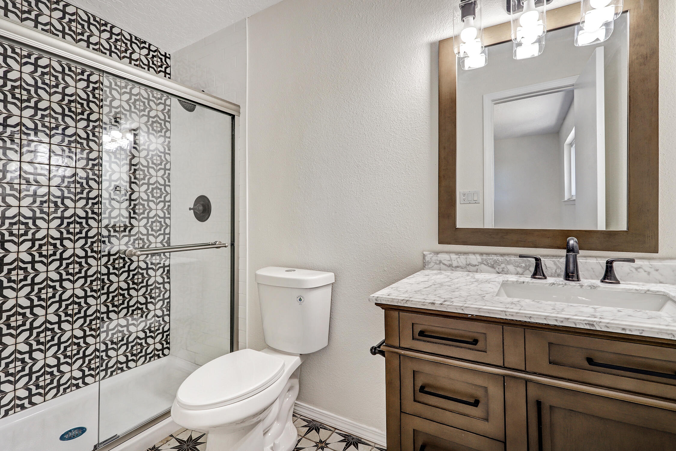 565 Lisbon Avenue SE