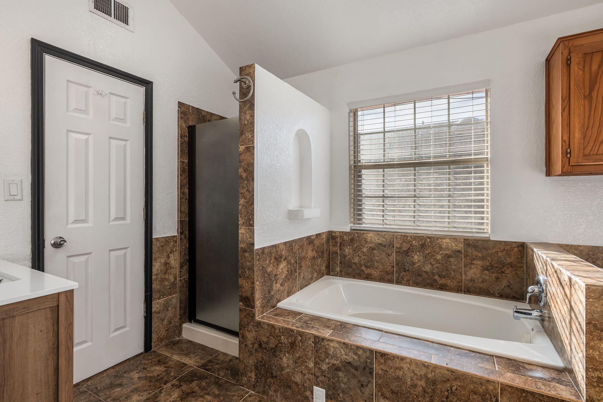 4615 Lobelia Road NW