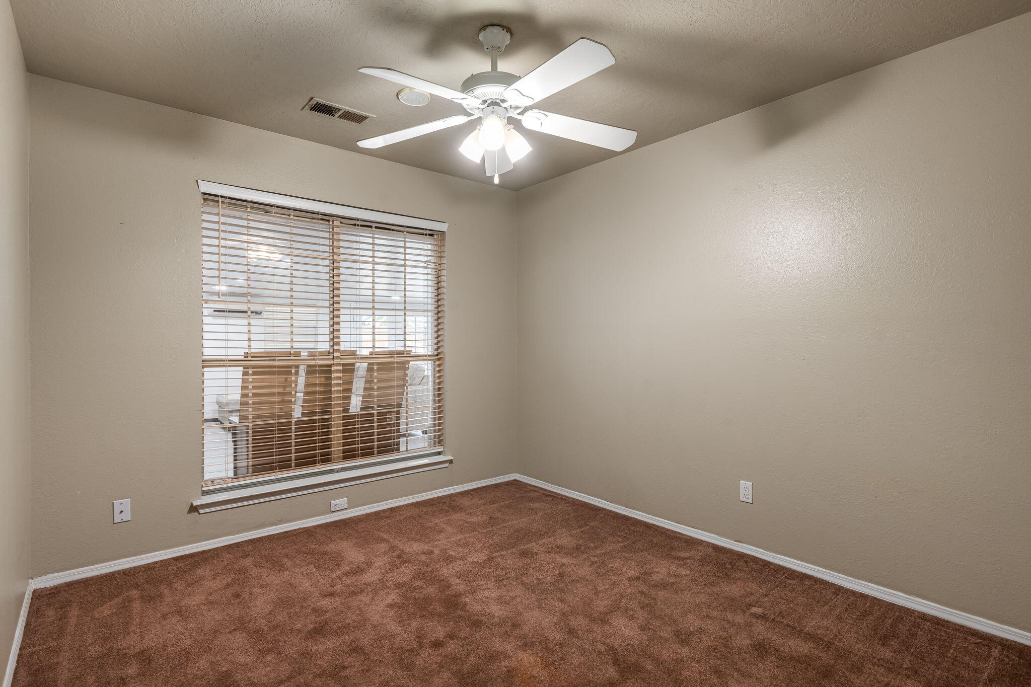 4615 Lobelia Road NW