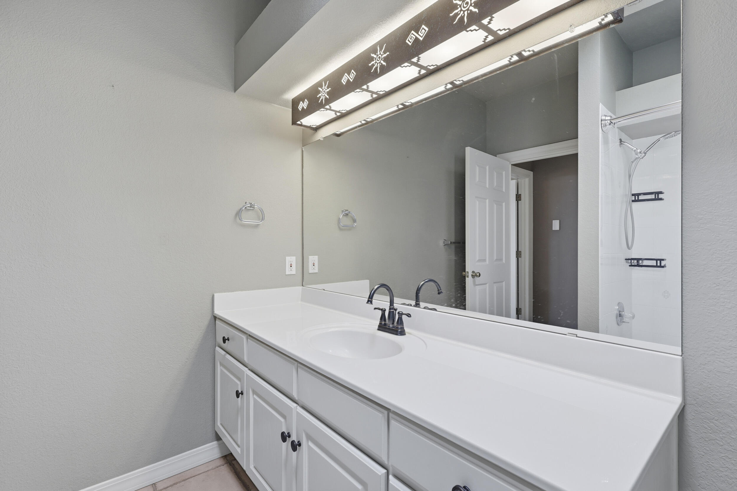 7739 Cedar Canyon Road NE