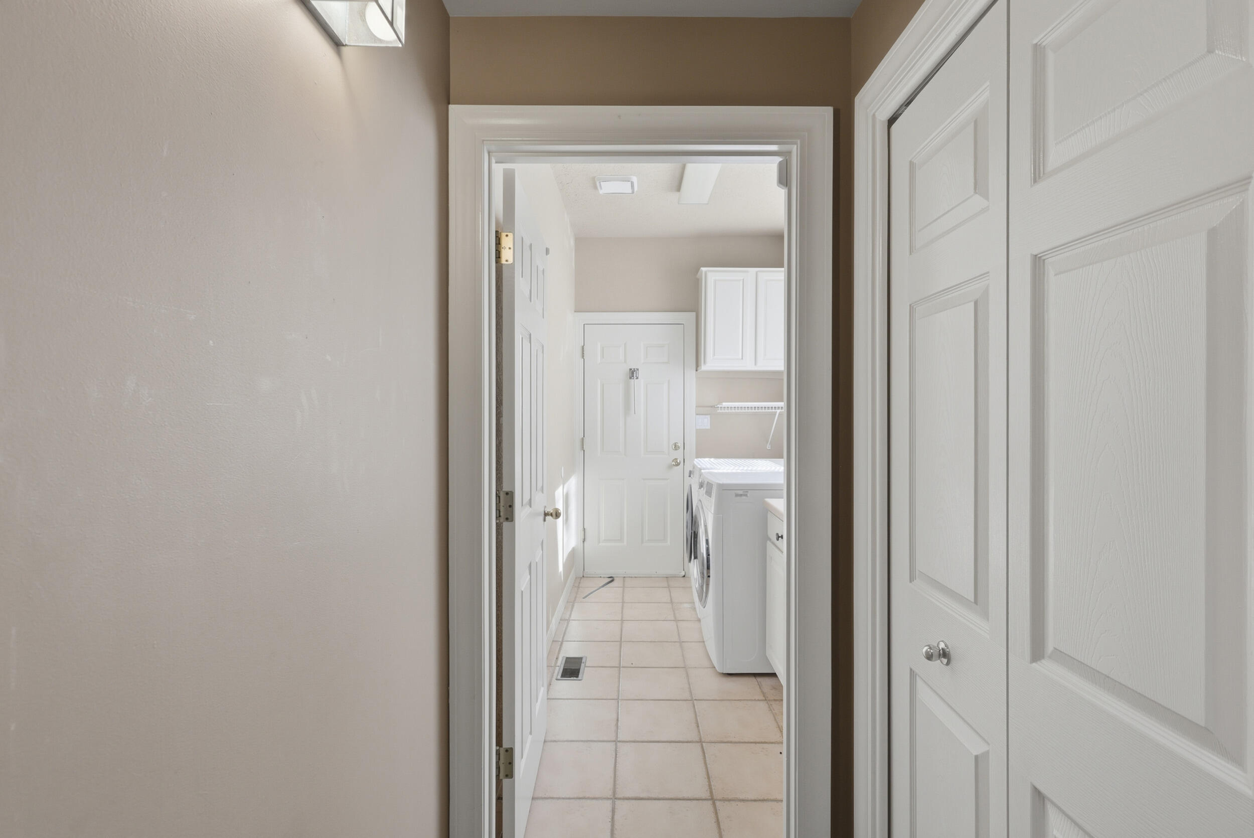 7739 Cedar Canyon Road NE