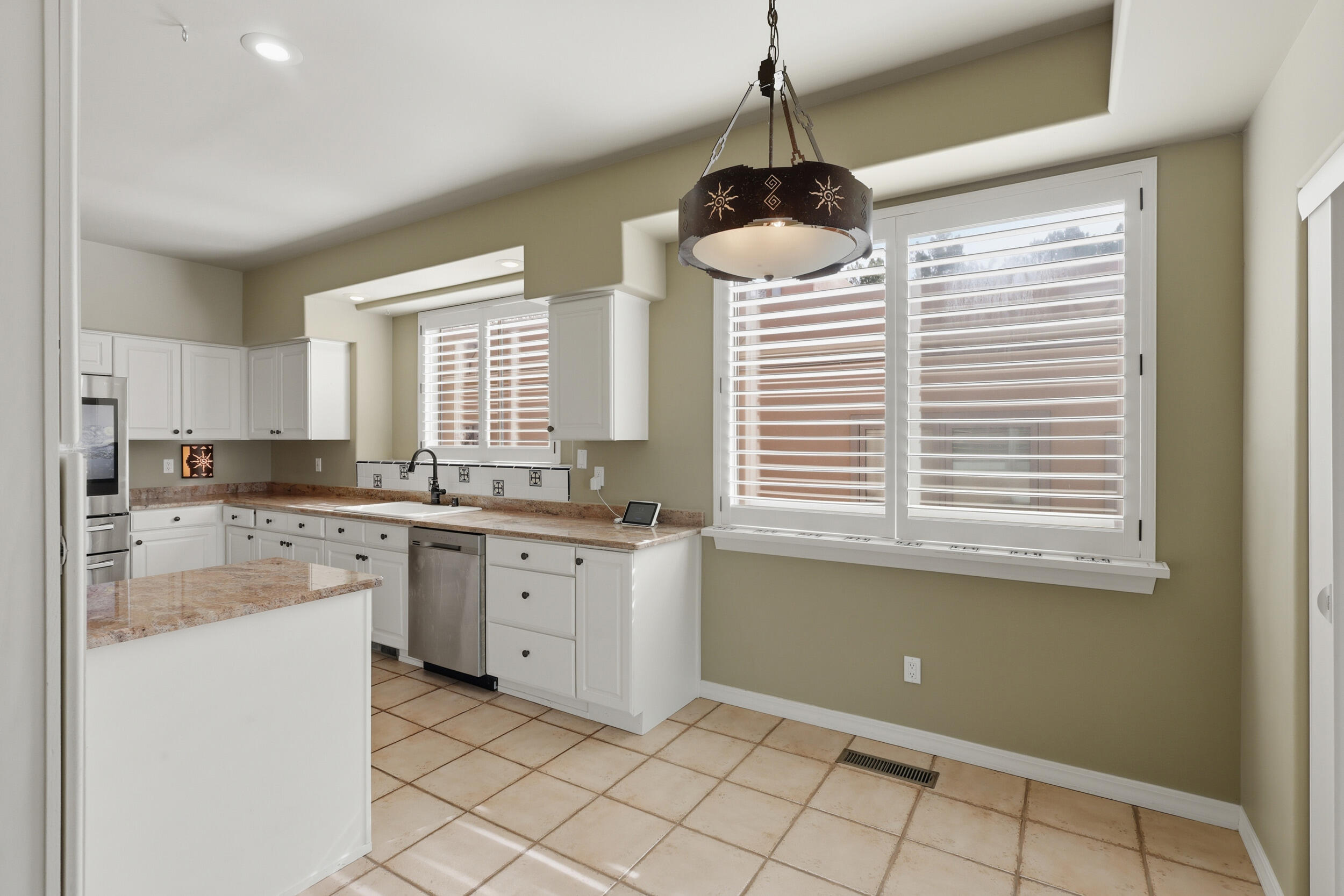 7739 Cedar Canyon Road NE