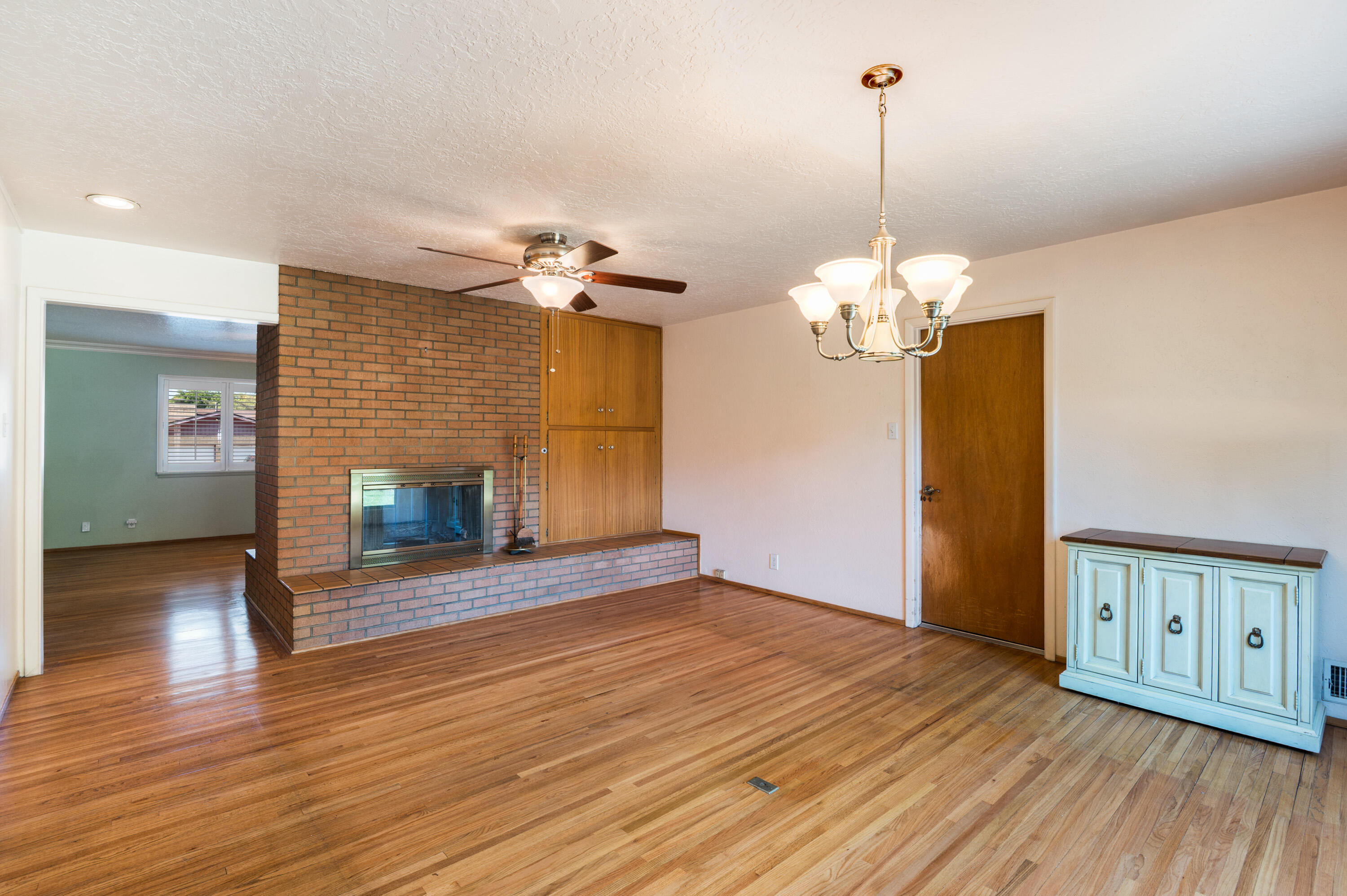 2912 MESILLA Street NE