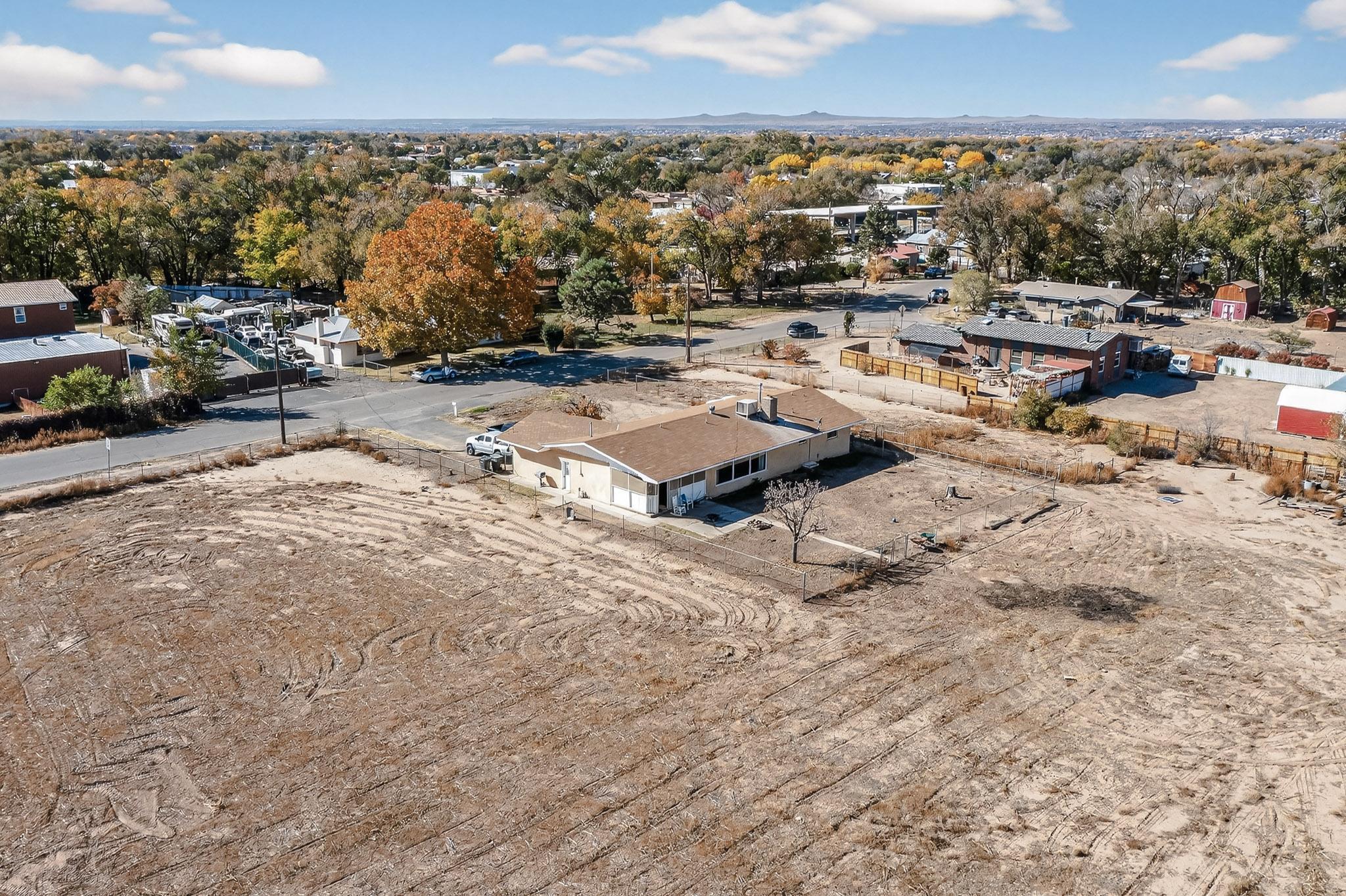 221 Homeland Road NW