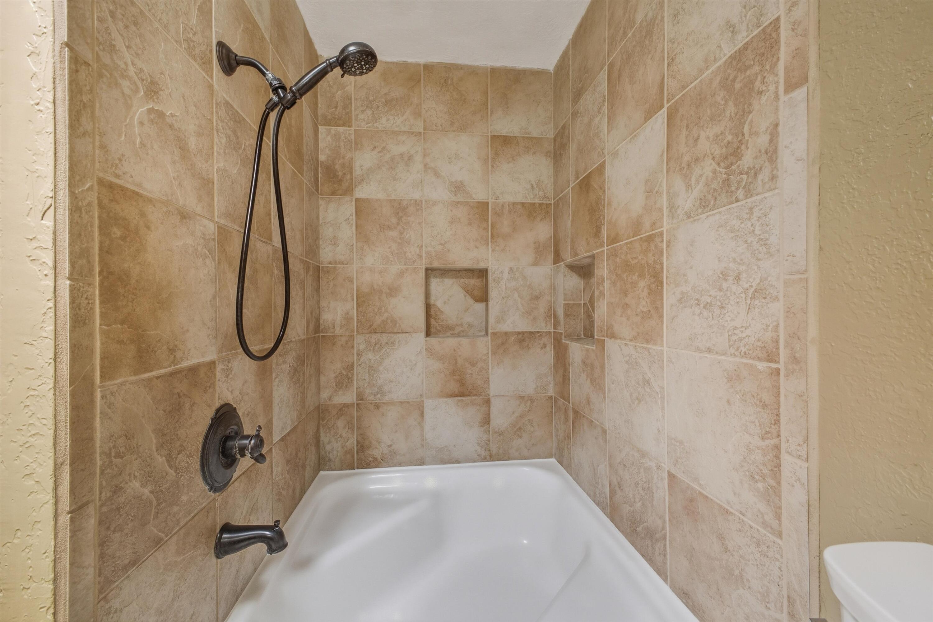 720 Lamp Post Circle SE