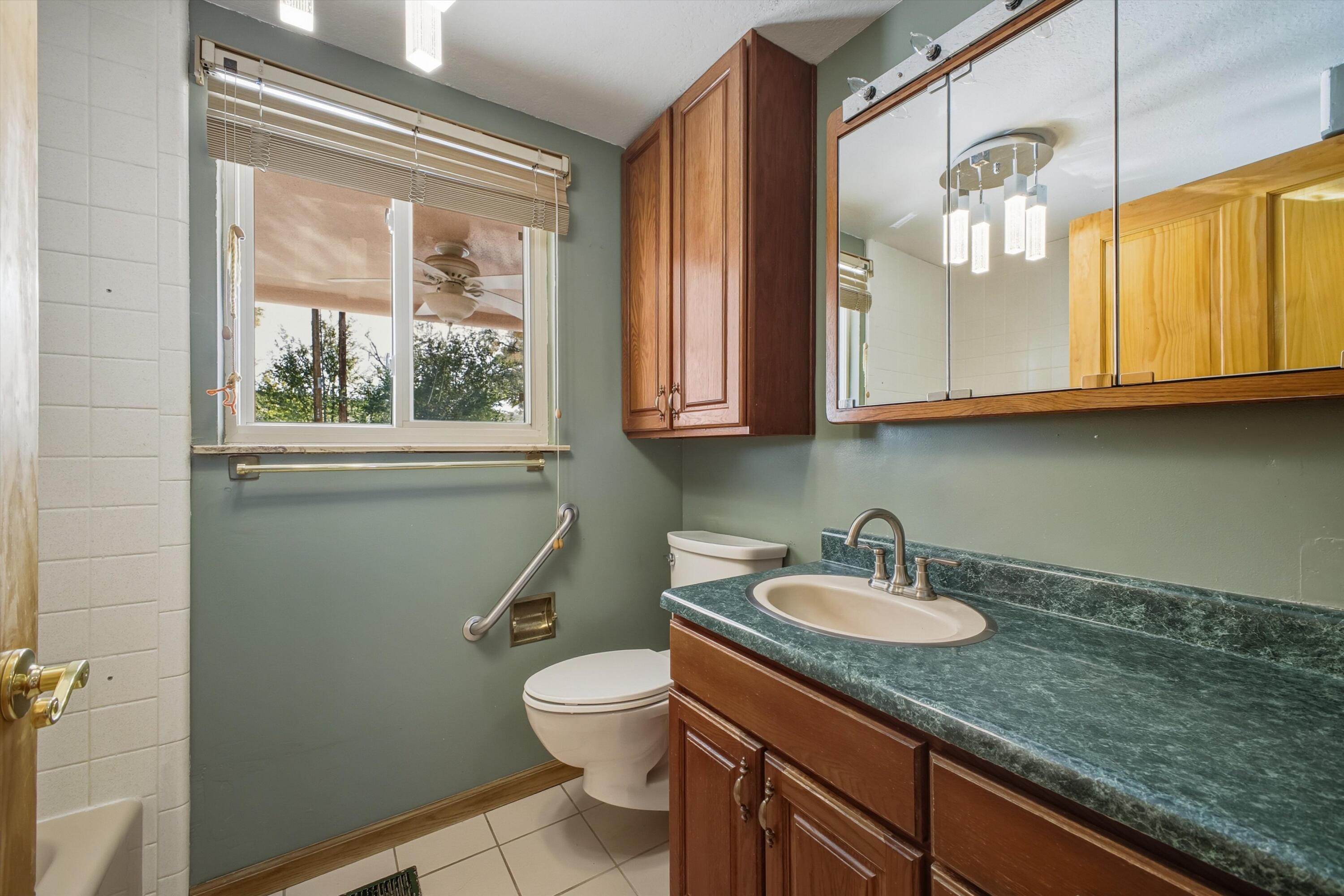 720 Lamp Post Circle SE