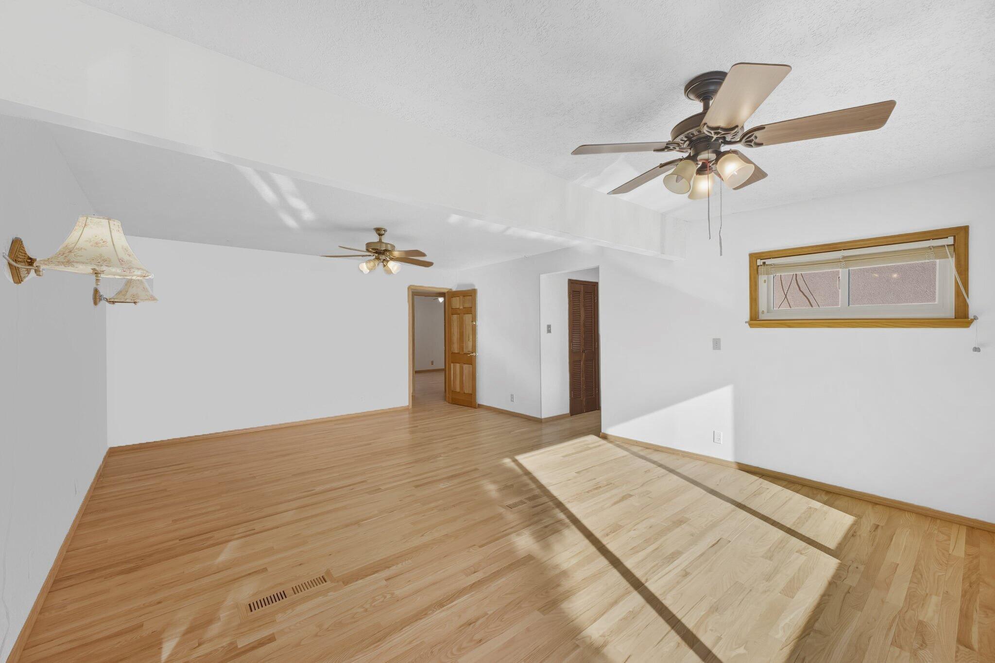 720 Lamp Post Circle SE