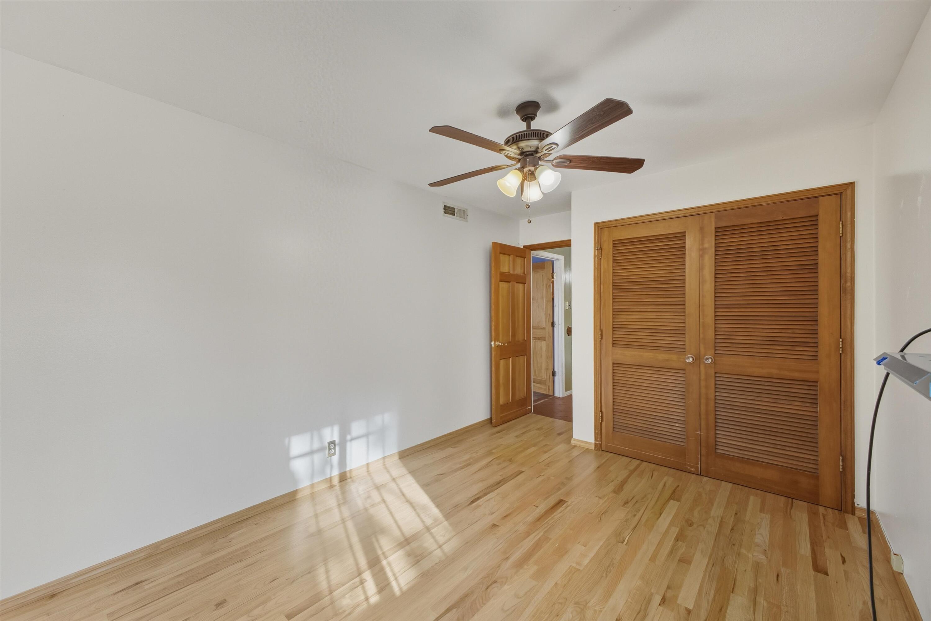 720 Lamp Post Circle SE