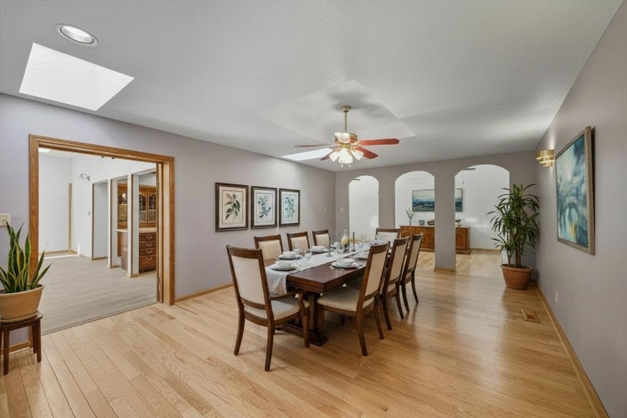 720 Lamp Post Circle SE