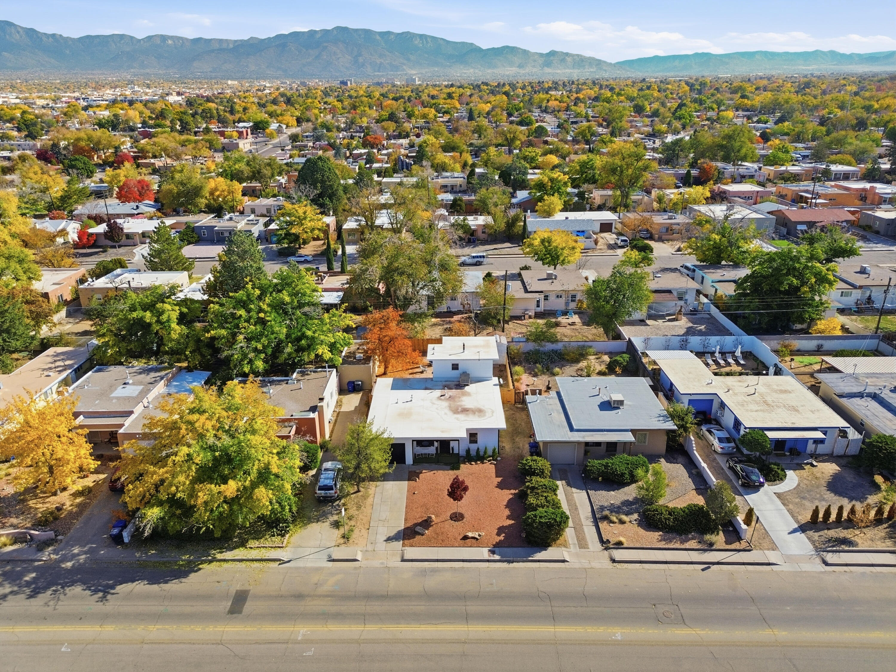 1320 Stanford Drive NE