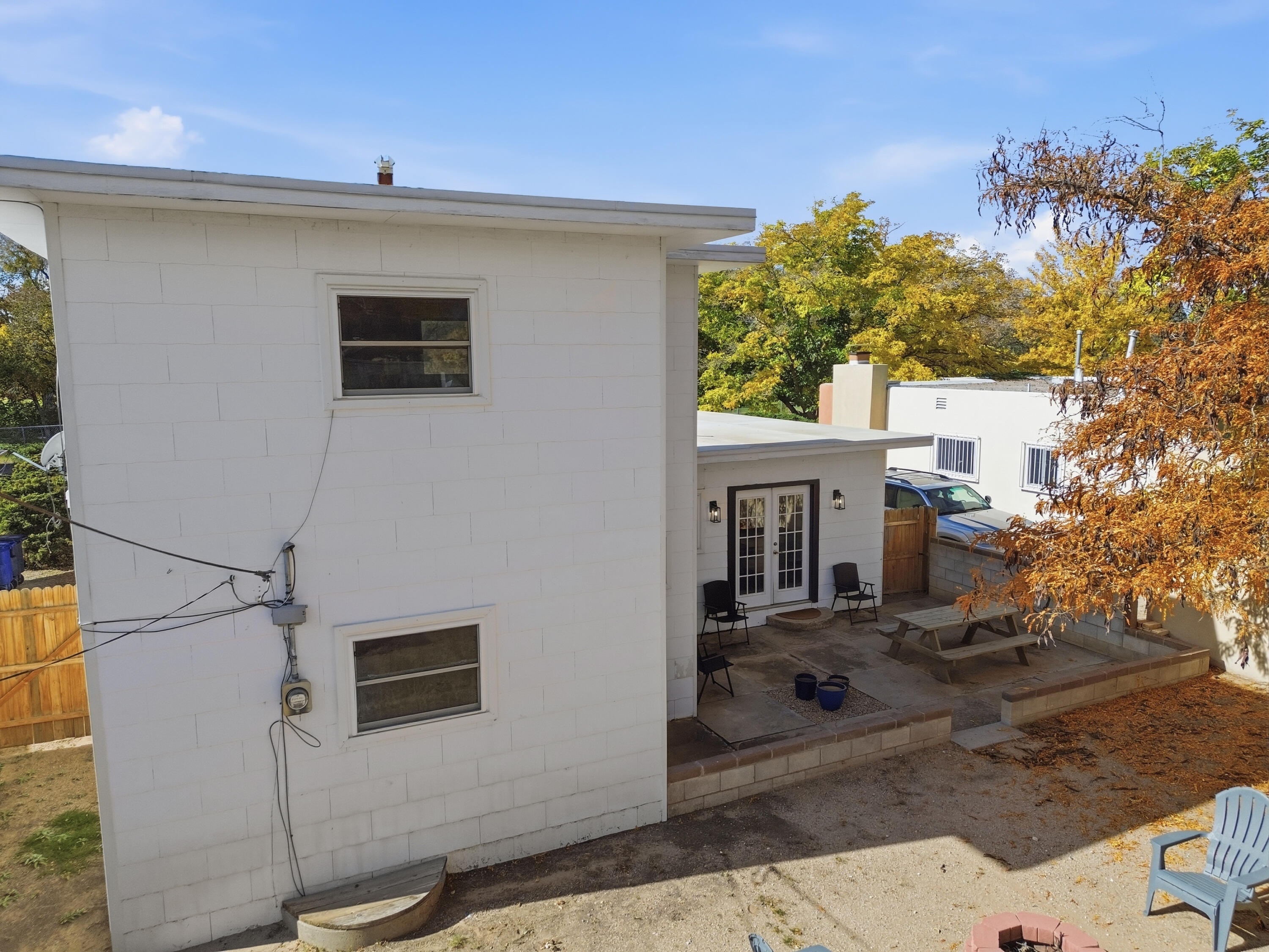 1320 Stanford Drive NE