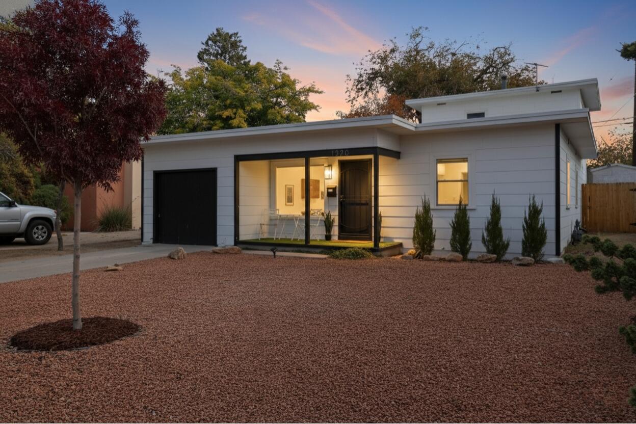 1320 Stanford Drive NE