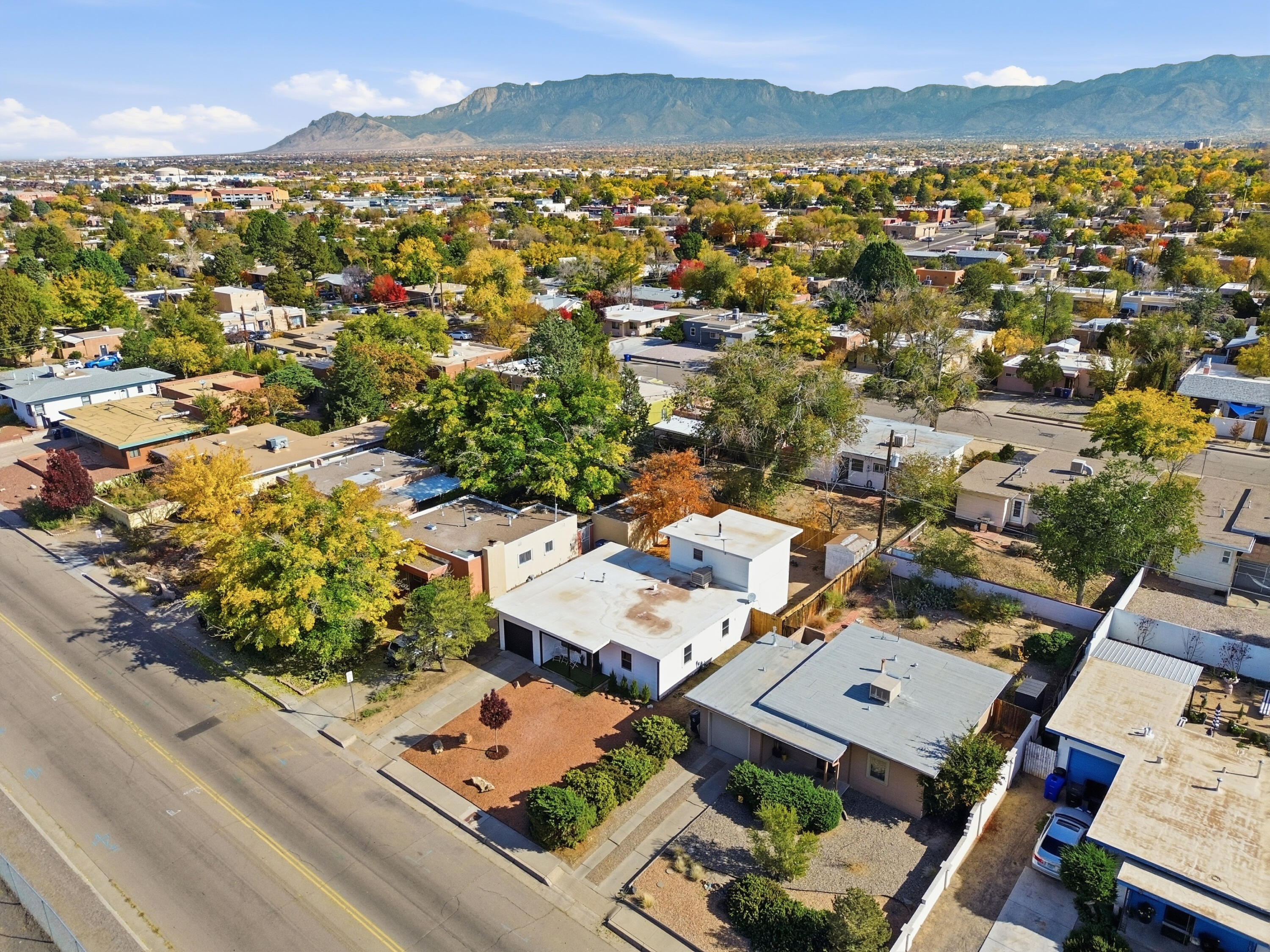 1320 Stanford Drive NE