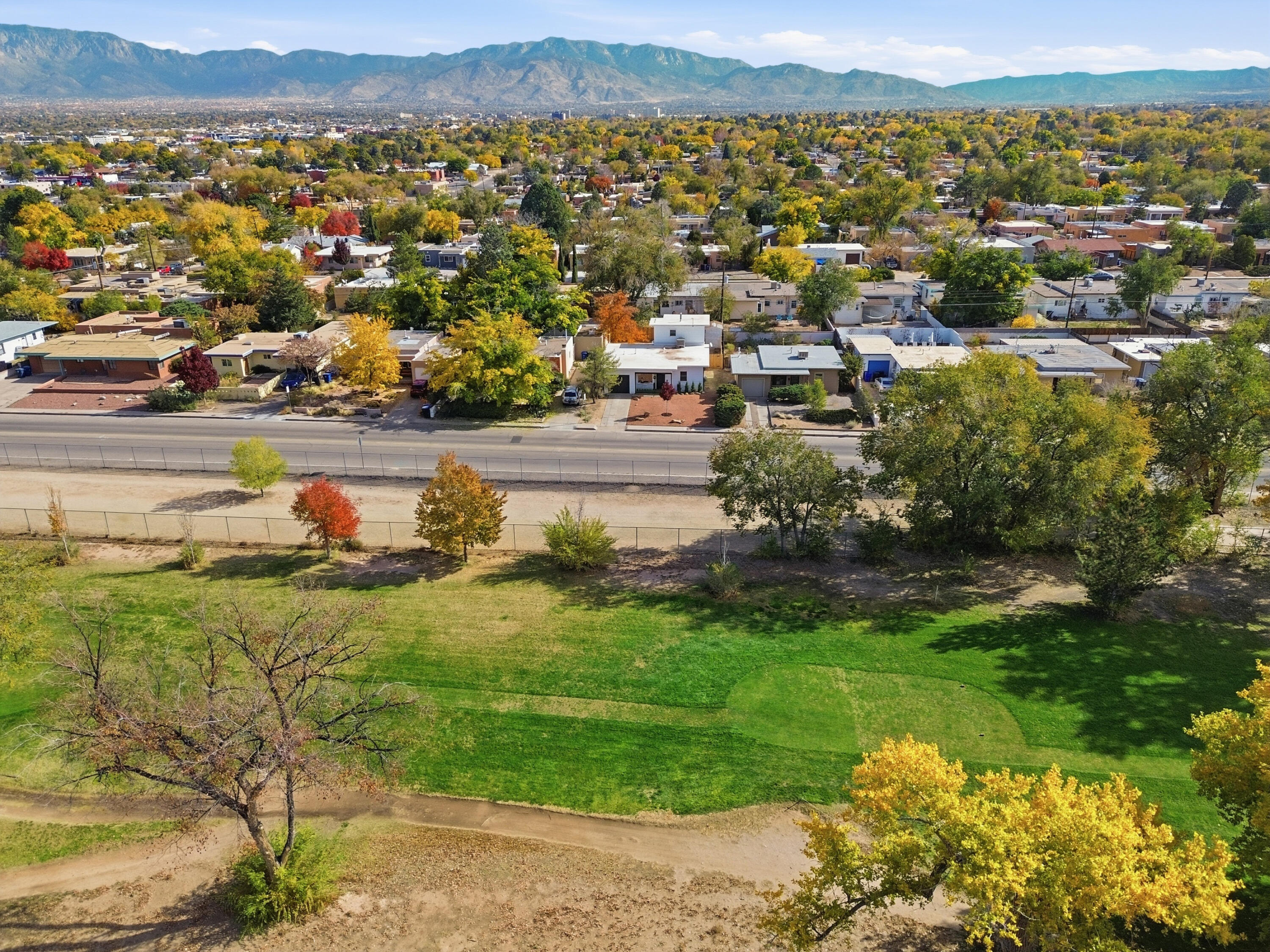 1320 Stanford Drive NE