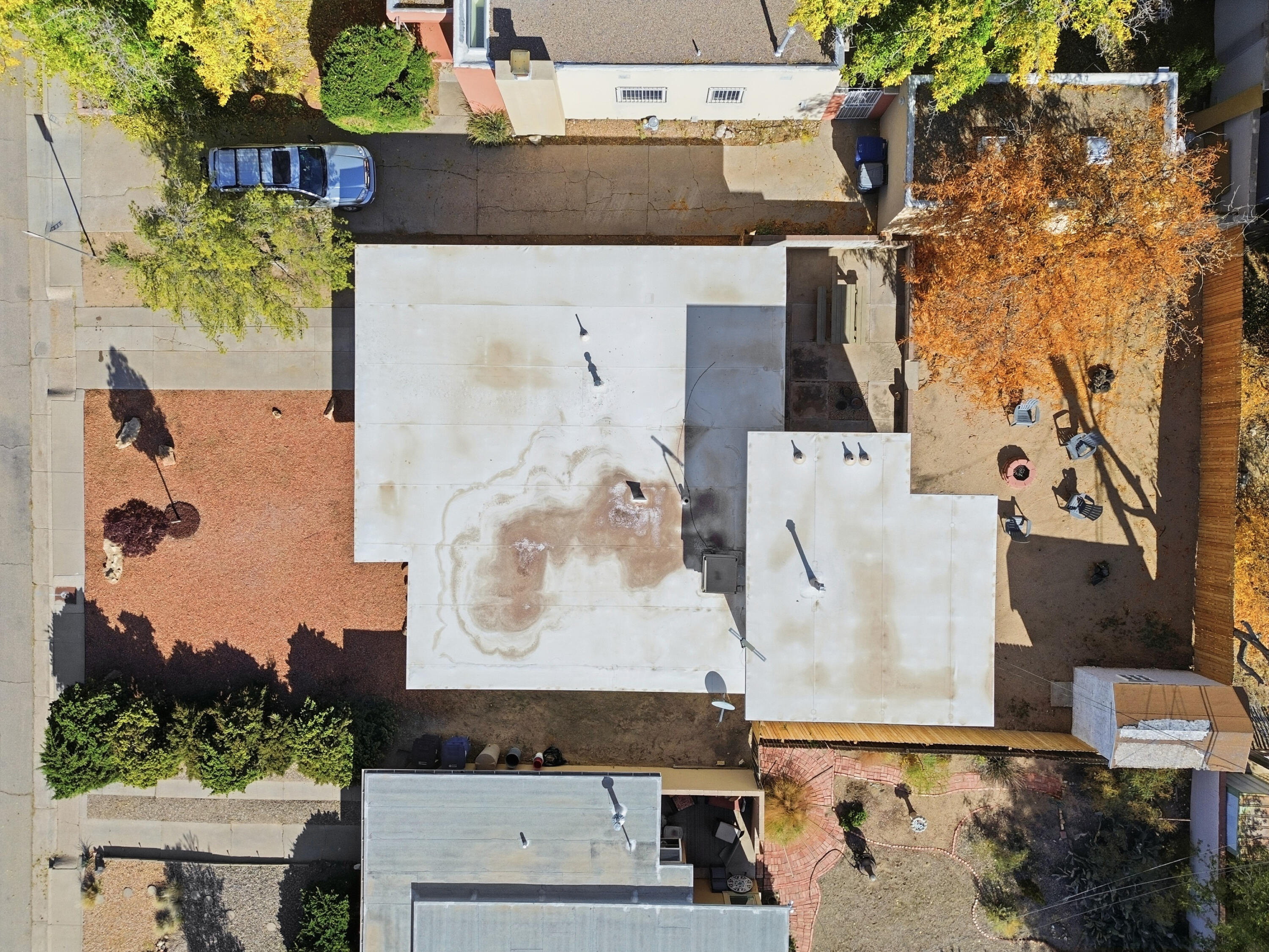 1320 Stanford Drive NE