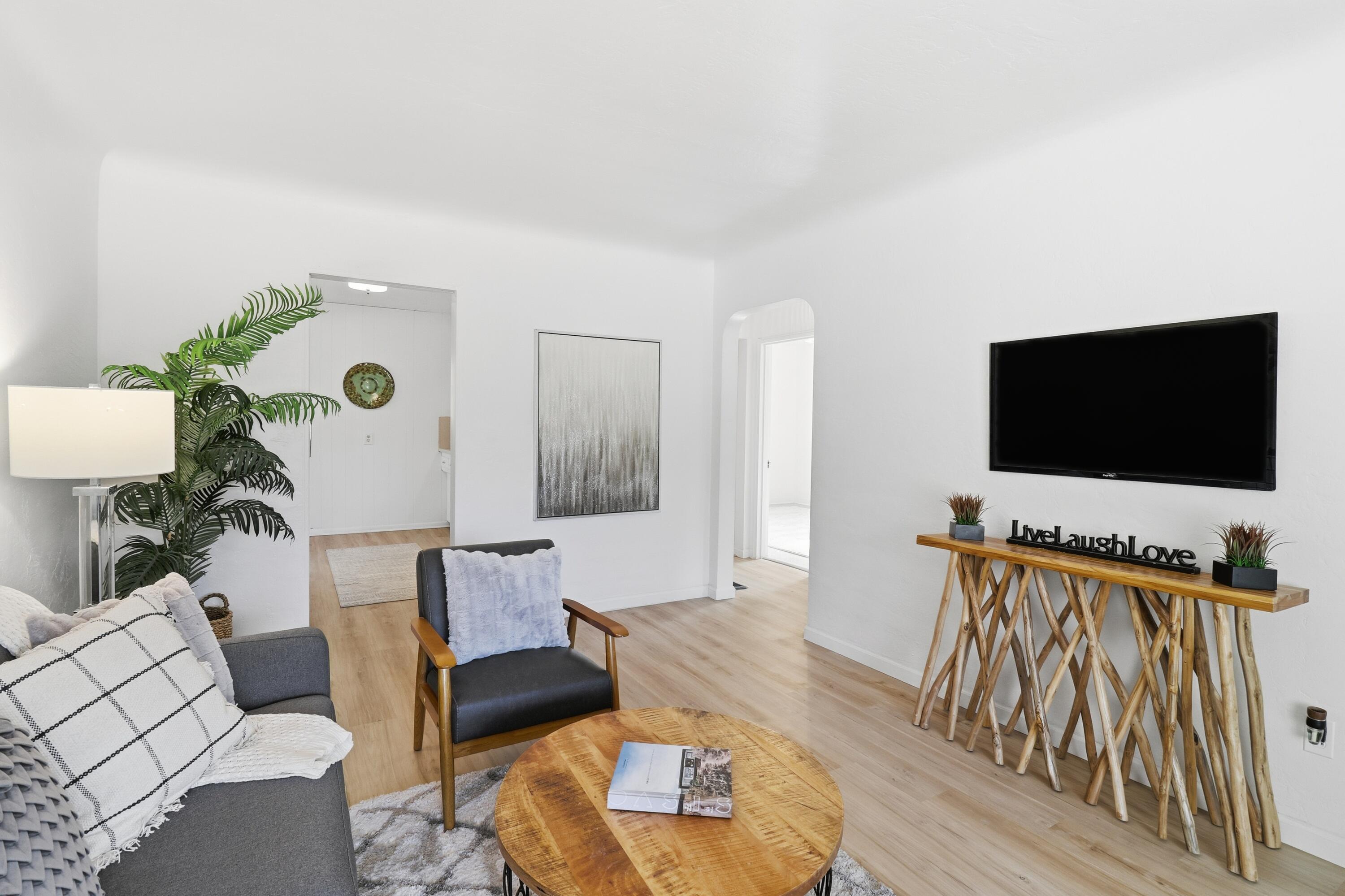 1320 Stanford Drive NE