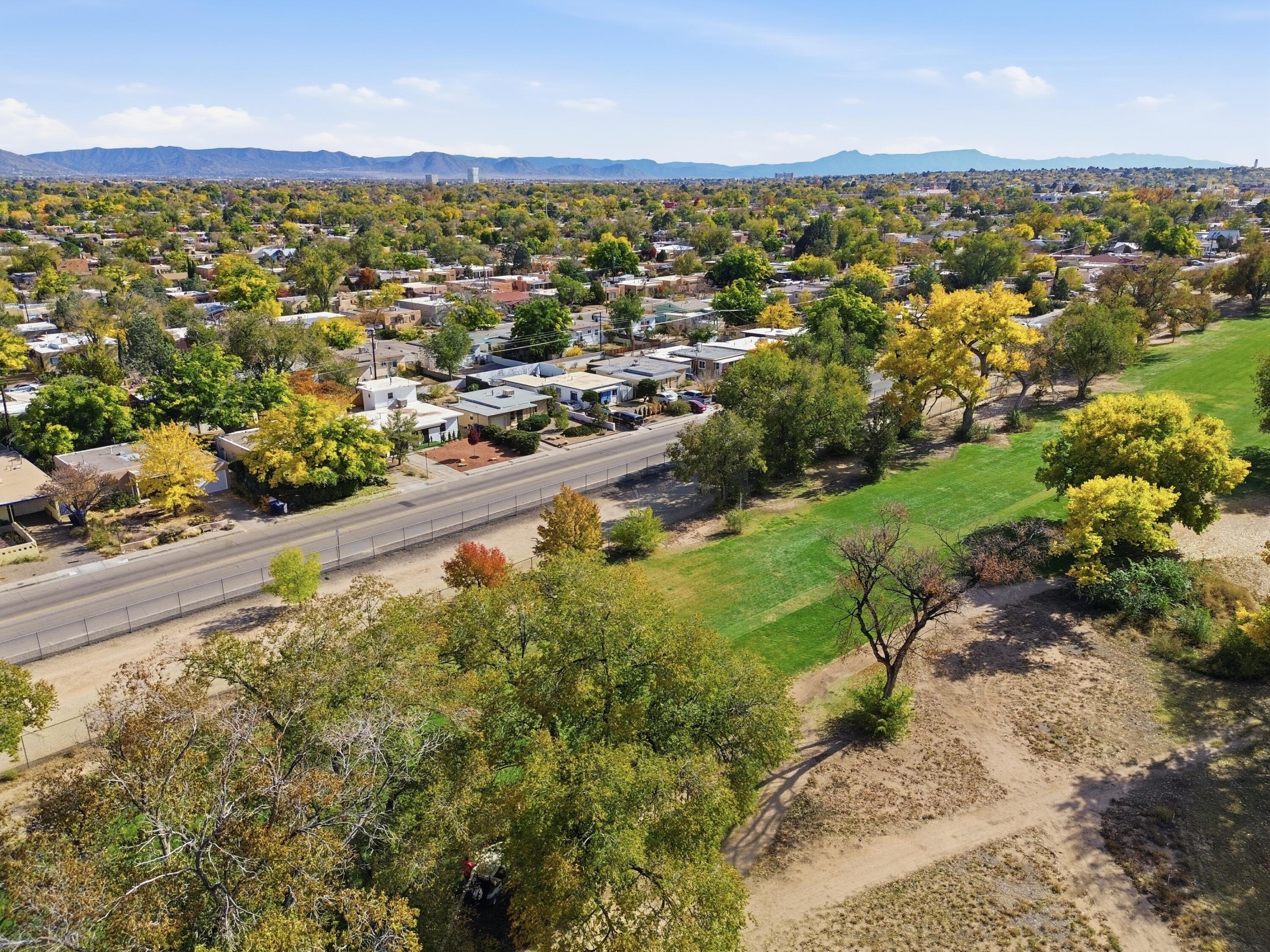 1320 Stanford Drive NE