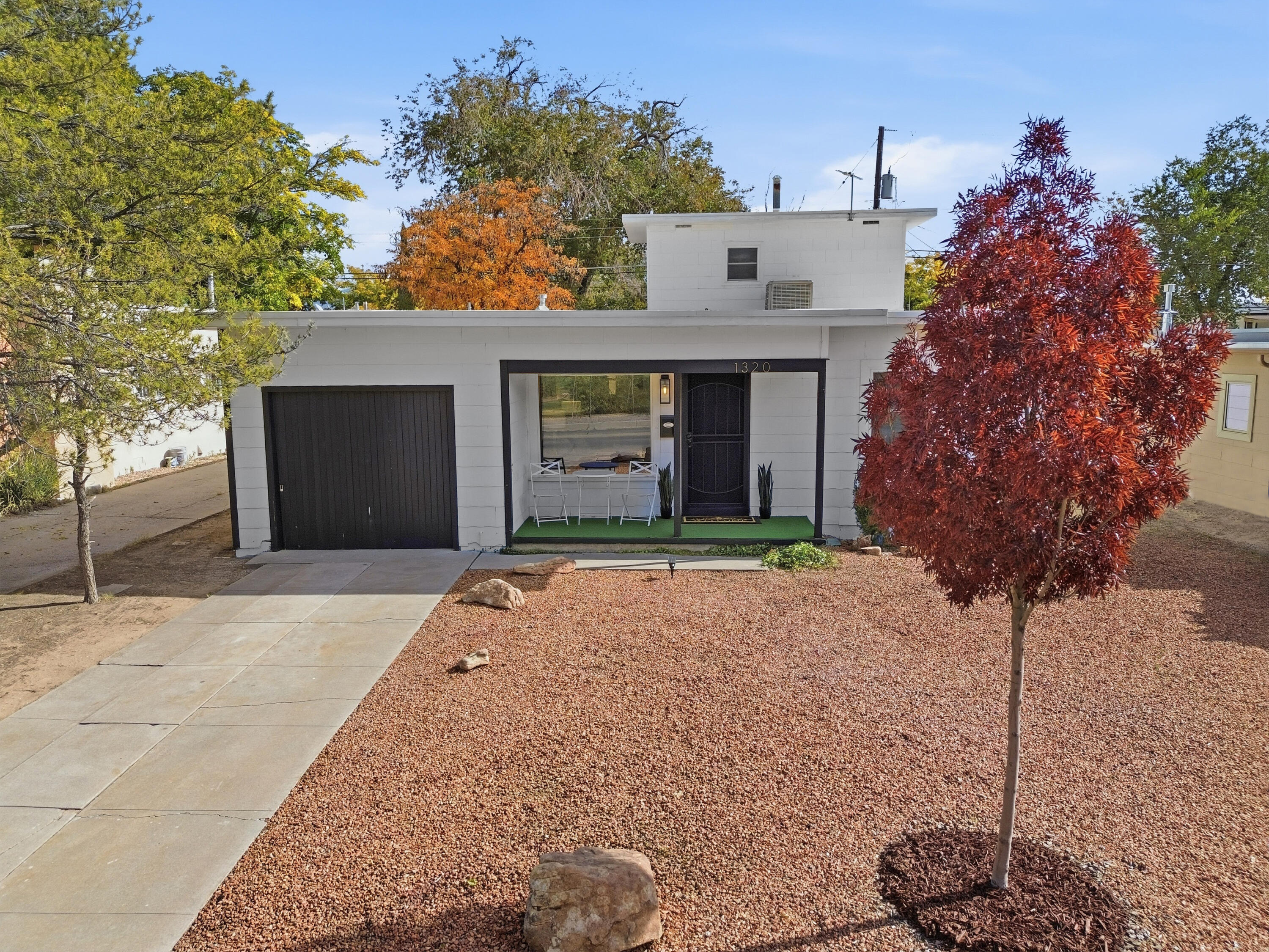 1320 Stanford Drive NE