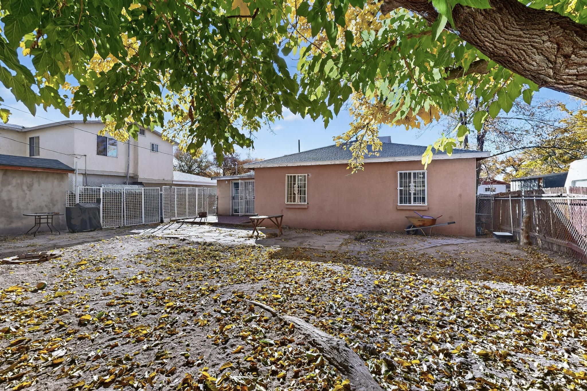 821 WHITING Road SW