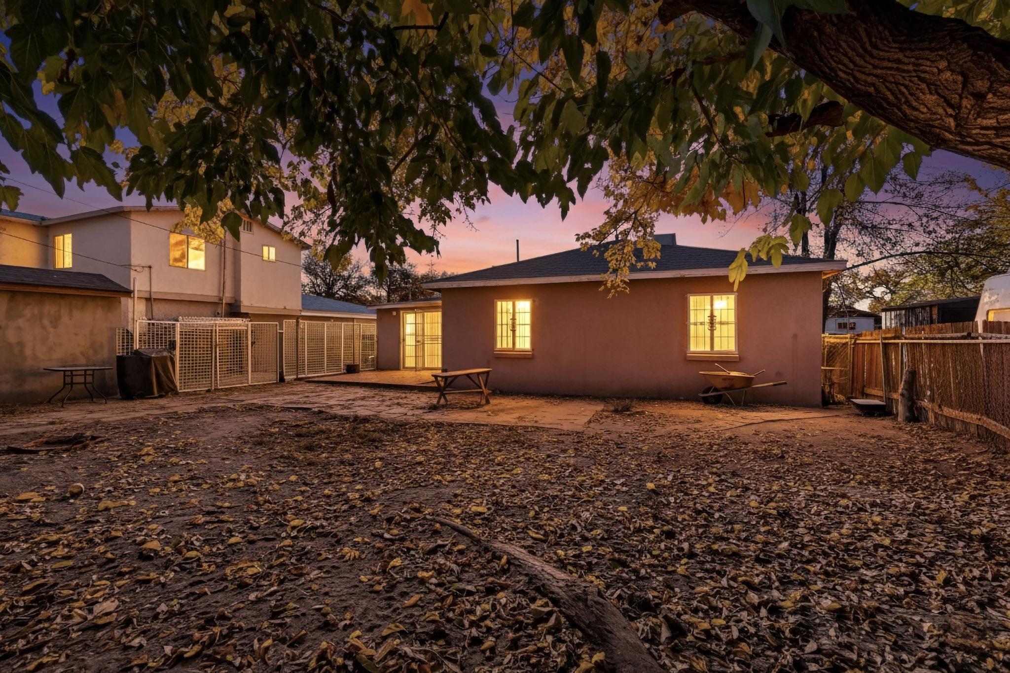 821 WHITING Road SW