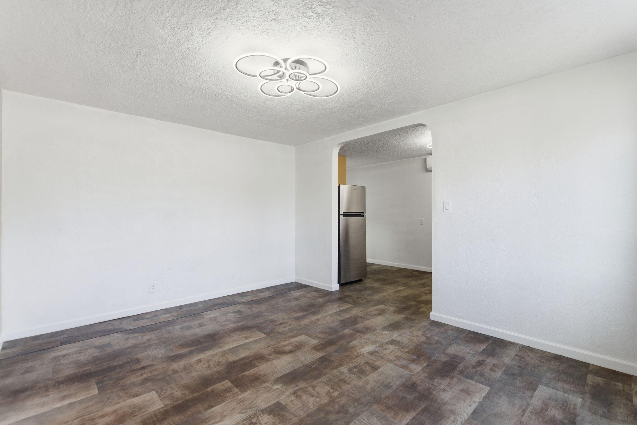 2938 Washington Street NE