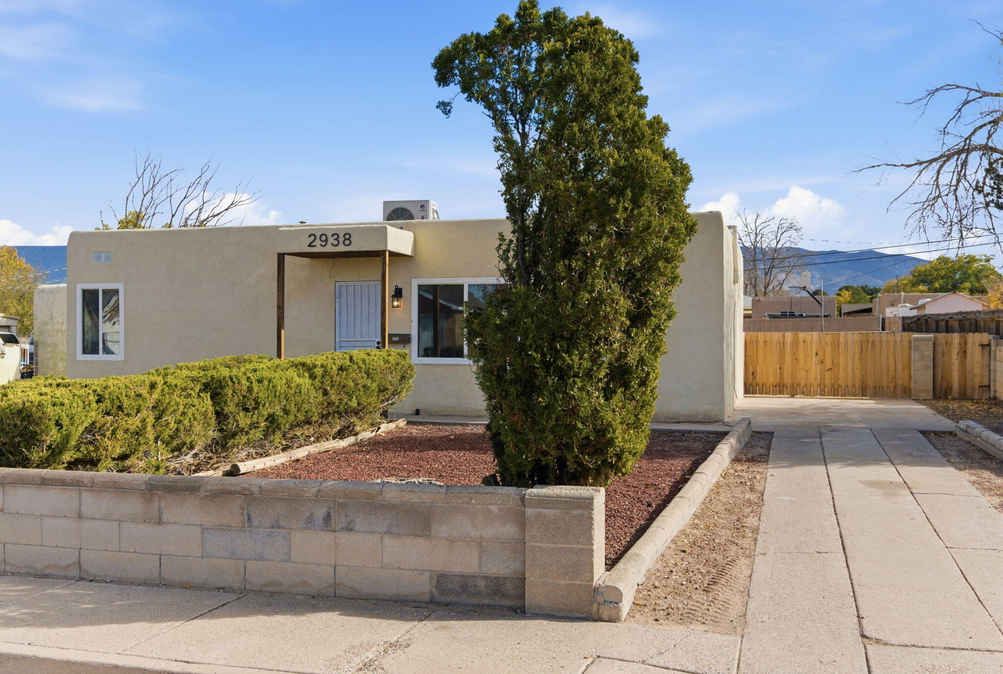 2938 Washington Street NE