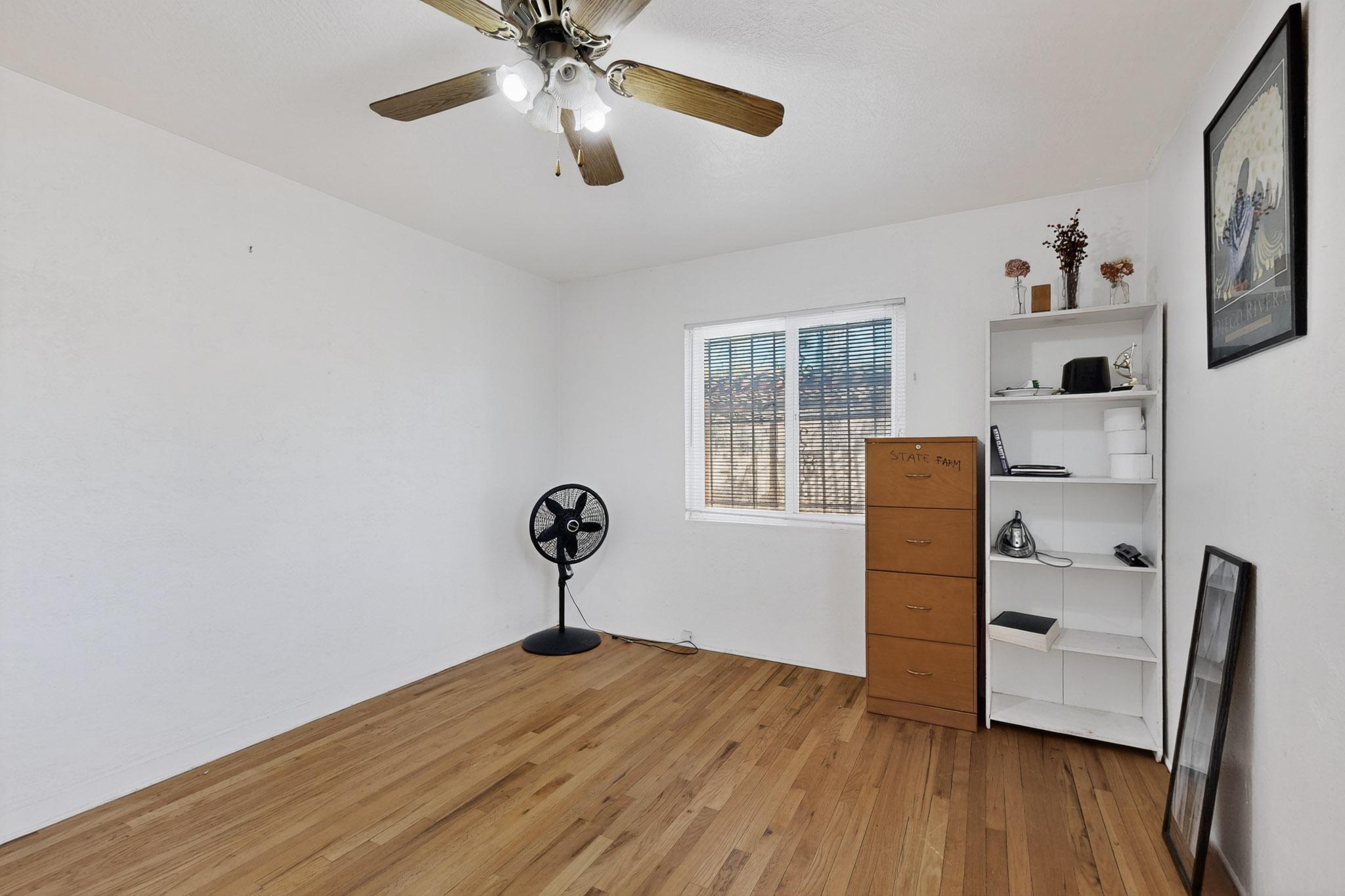 619 Girard Boulevard NE