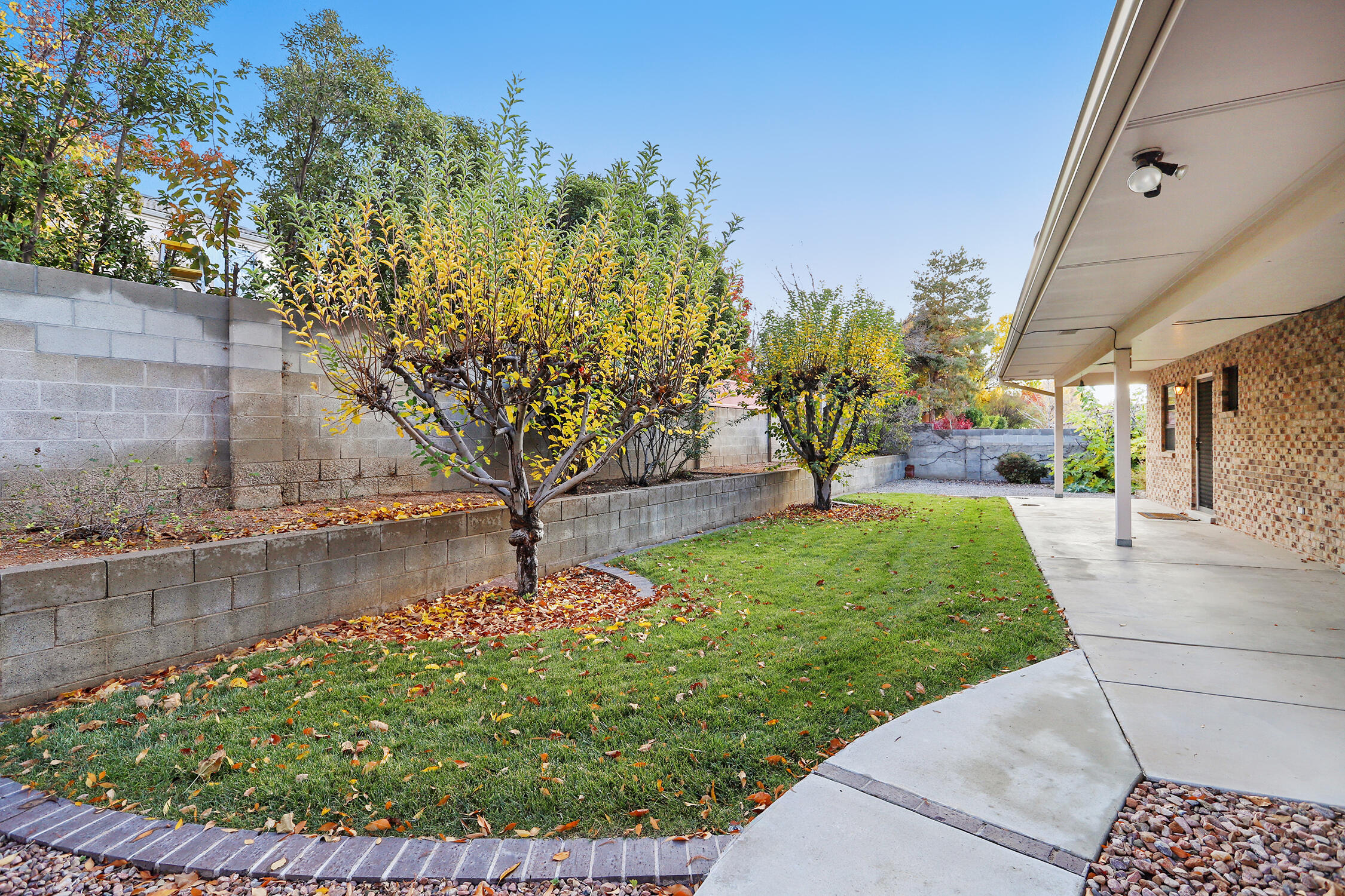 6932 Brandywine Loop NE