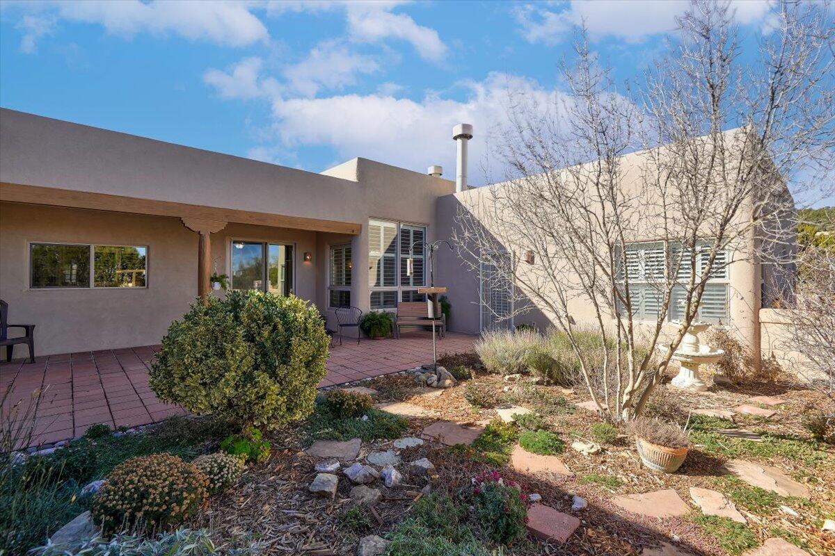 26 Lauren Taylor Court