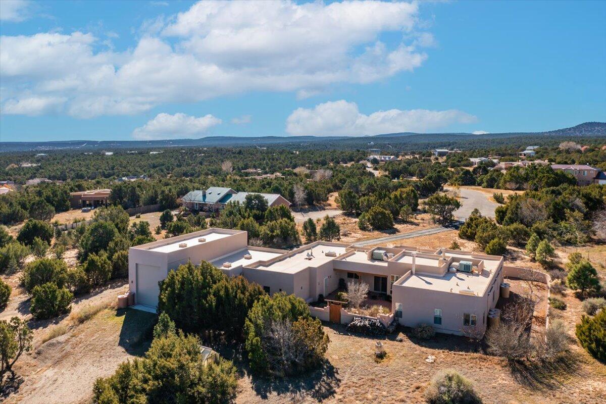 26 Lauren Taylor Court