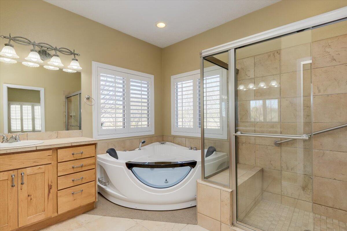 26 Lauren Taylor Court