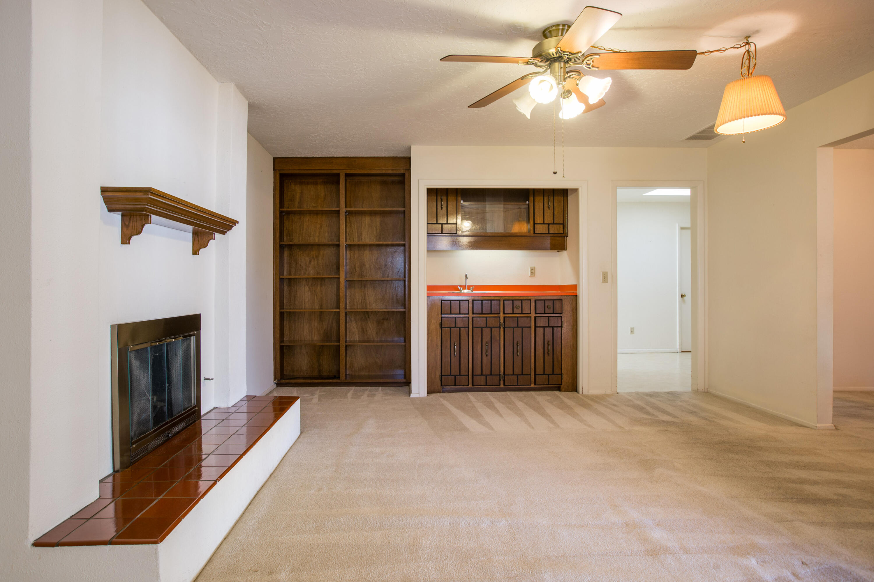 6012 Torreon Drive NE