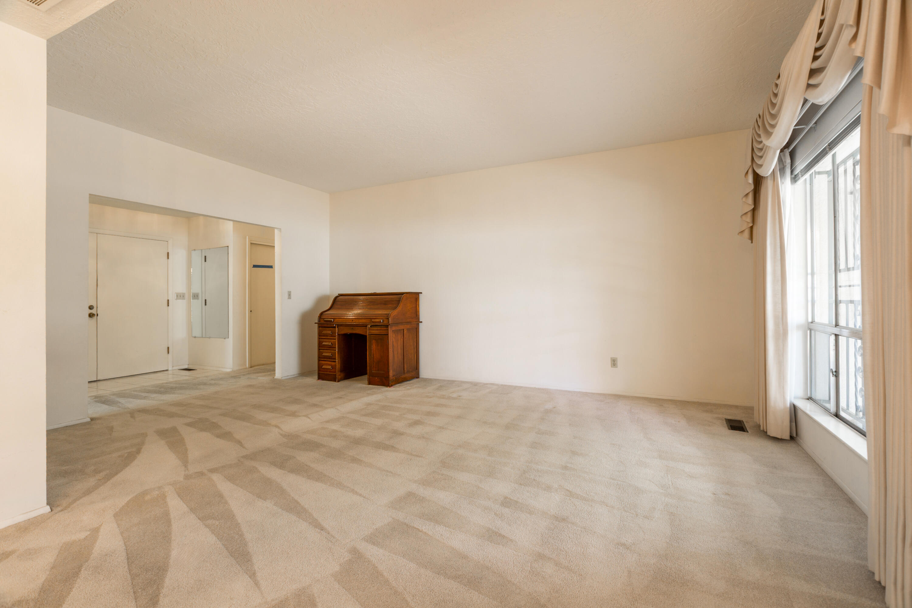 6012 Torreon Drive NE