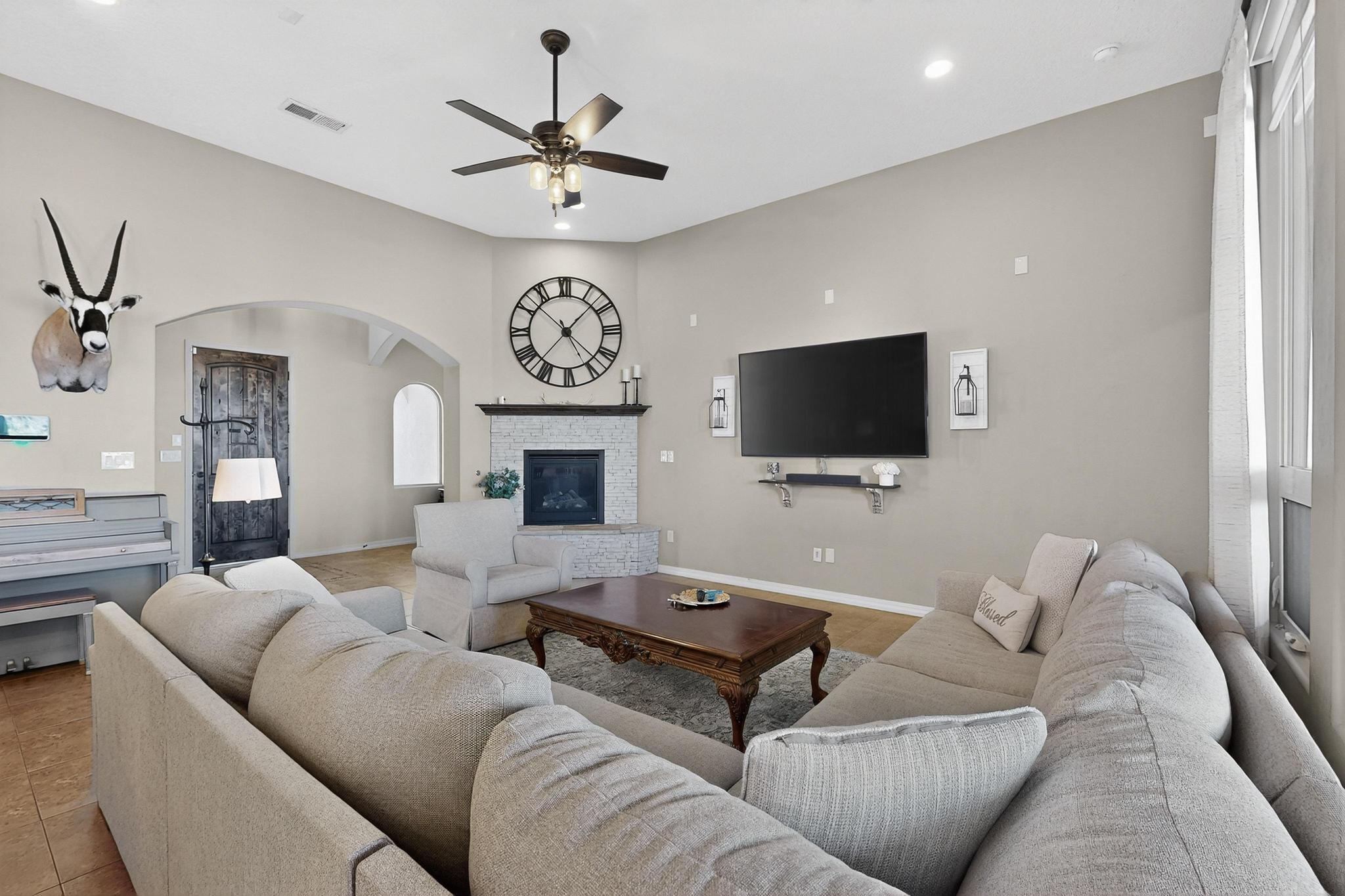 7201 Hapsburg Road NE