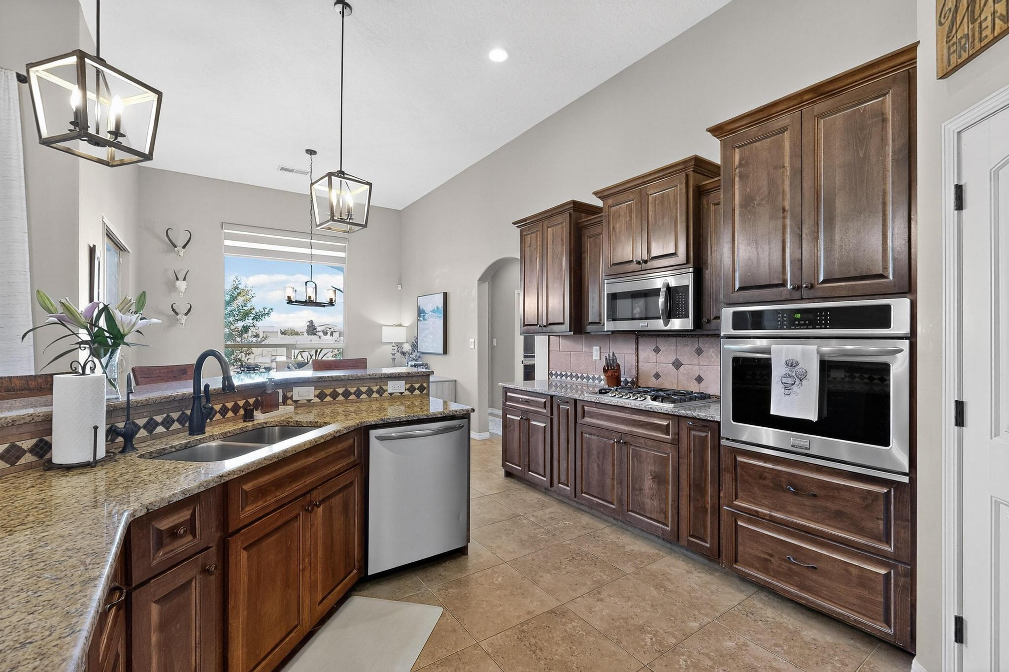 7201 Hapsburg Road NE