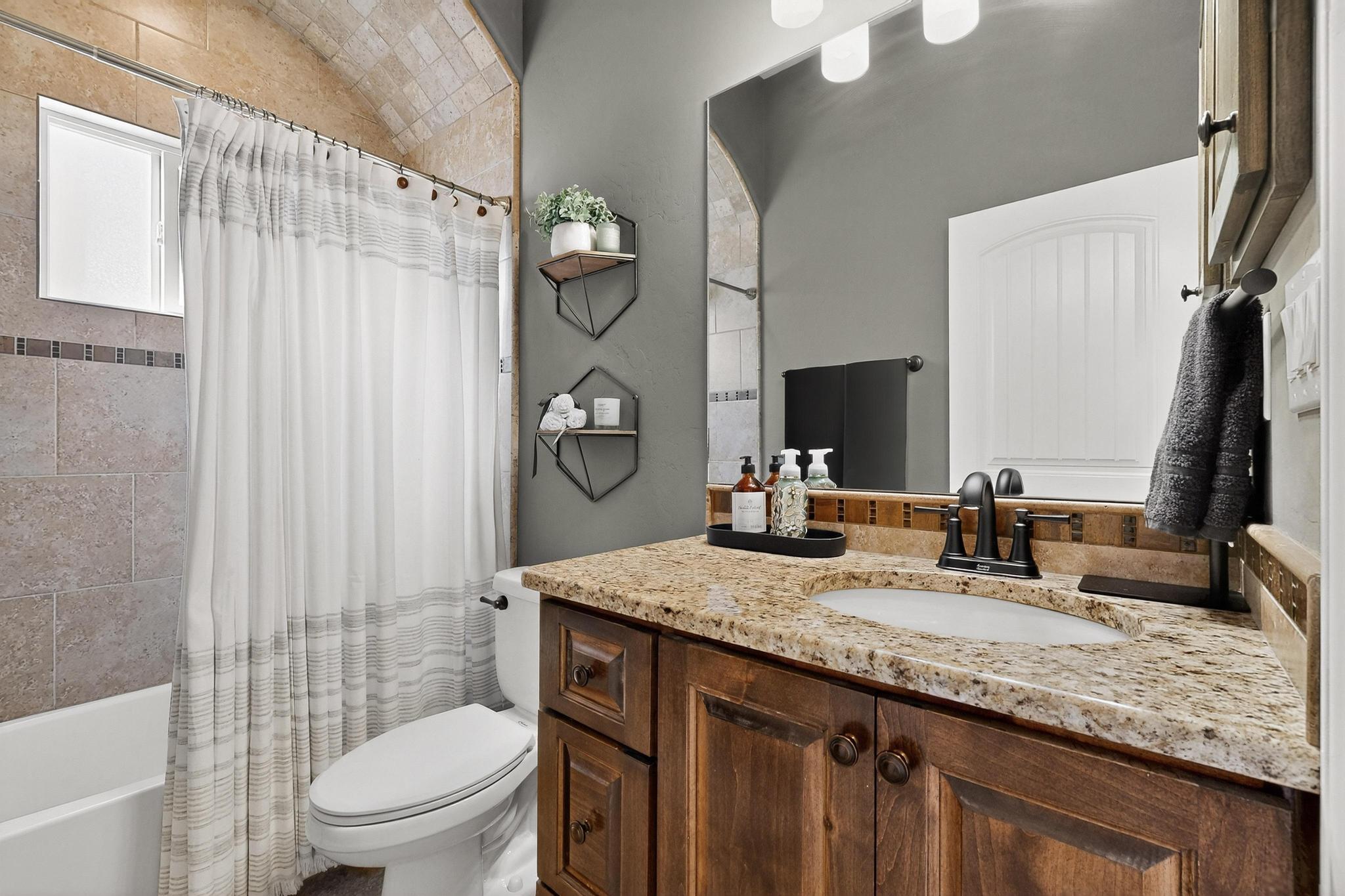 7201 Hapsburg Road NE