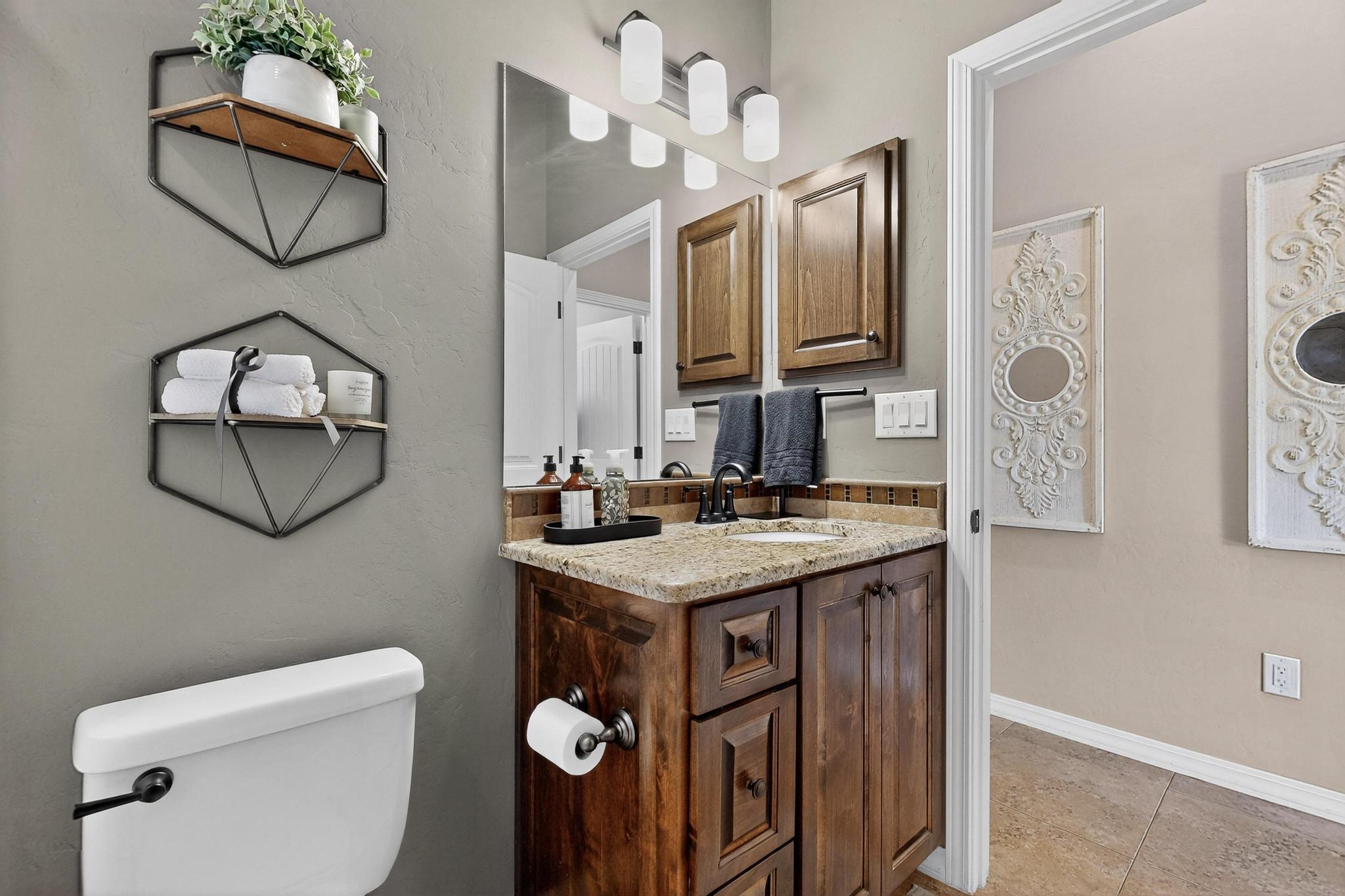 7201 Hapsburg Road NE