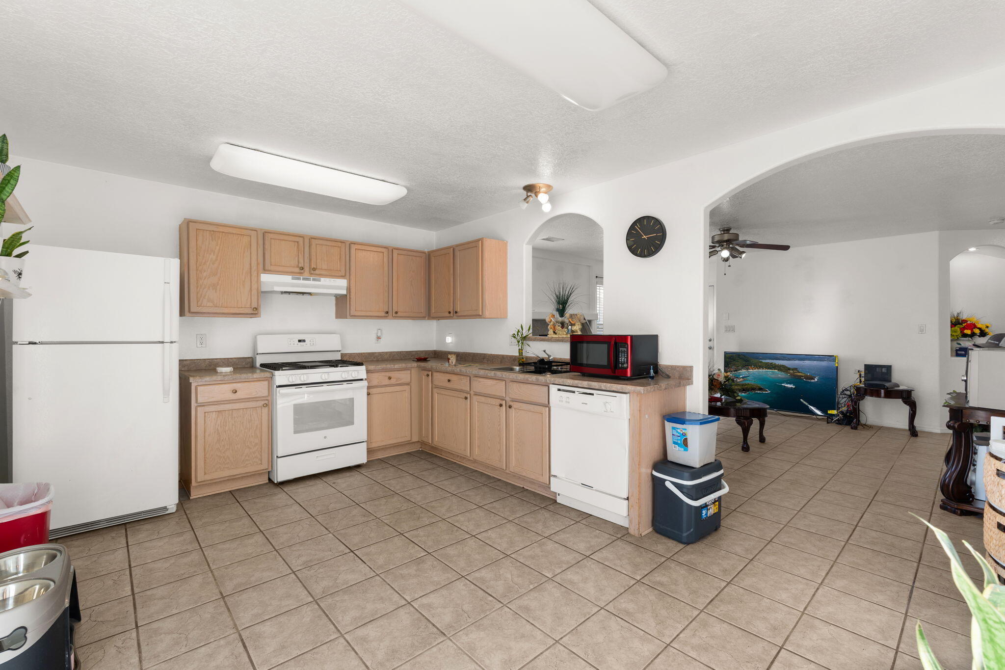 1105 Telstar Loop NW