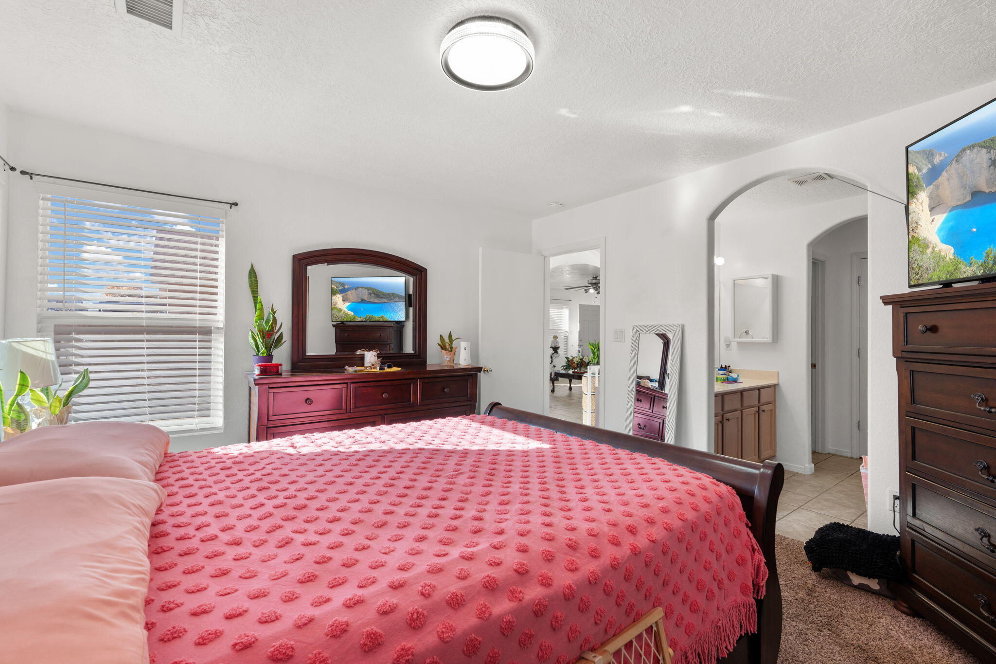 1105 Telstar Loop NW