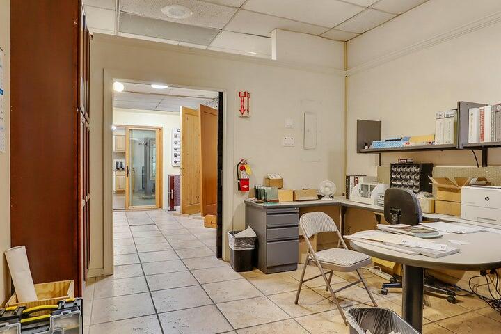 2200 Eubank Boulevard NE