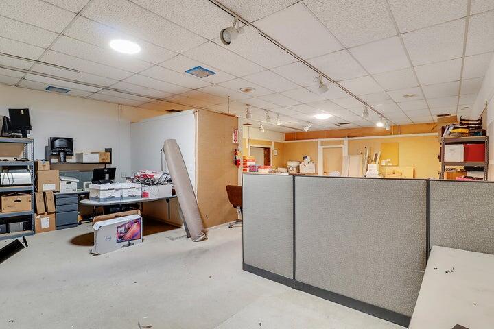 2200 Eubank Boulevard NE