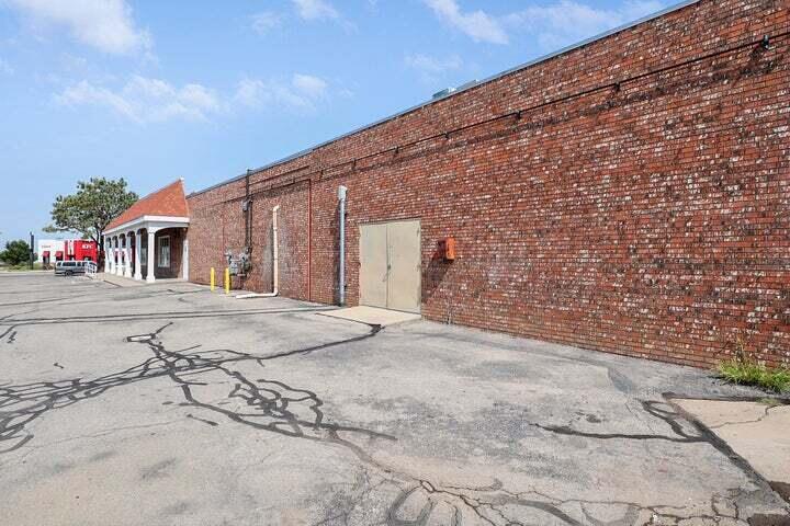 2200 Eubank Boulevard NE