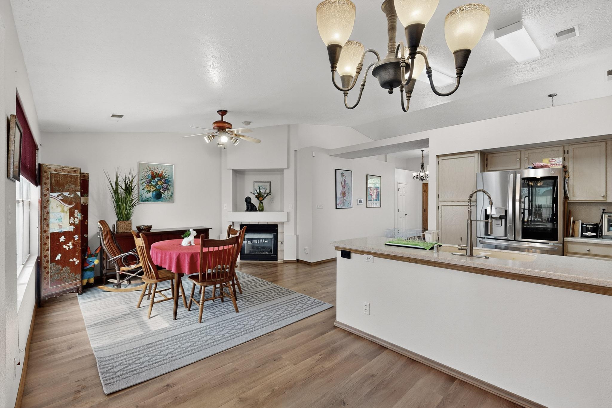 8004 Corte Del Viento NW