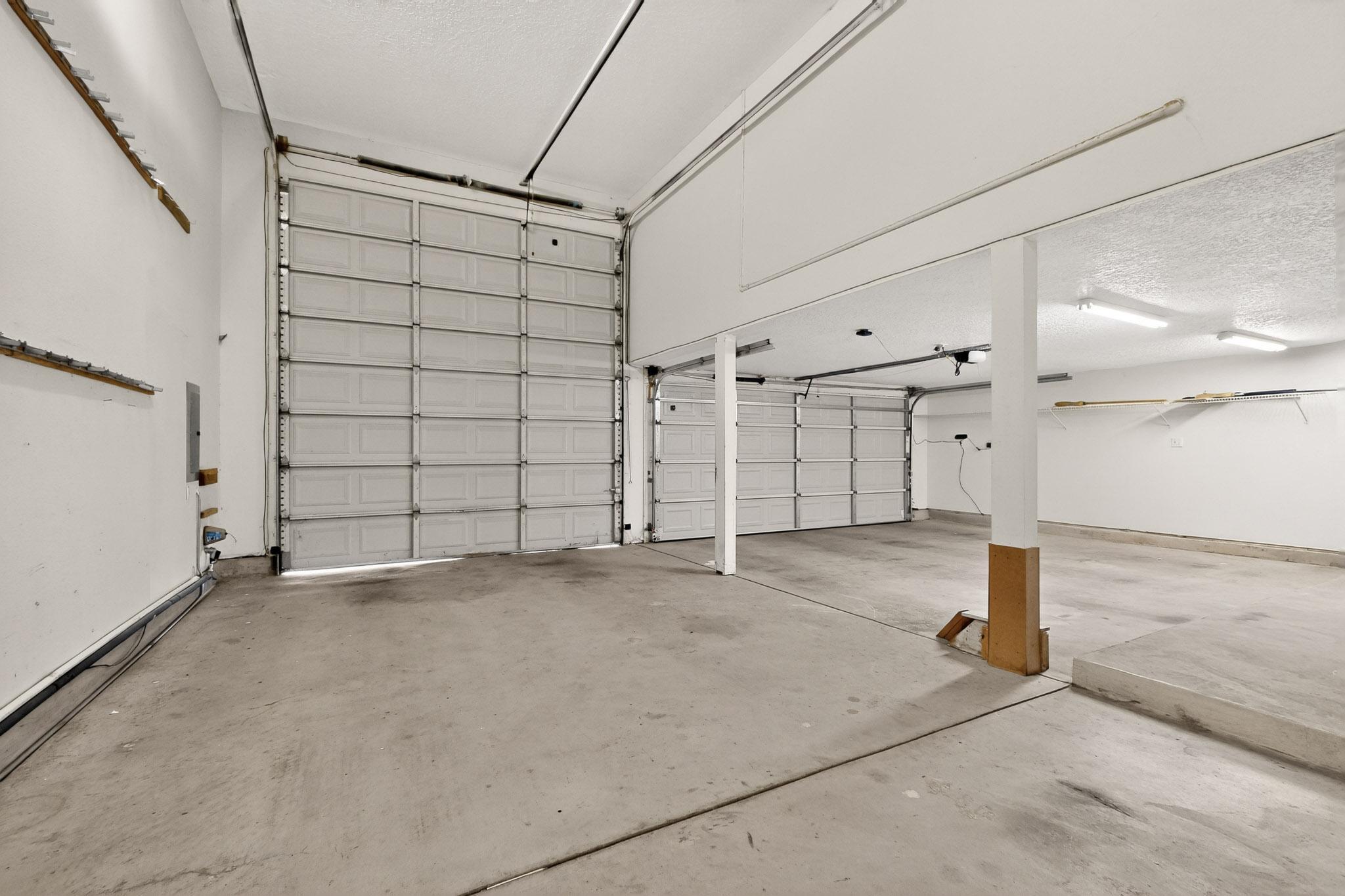 6119 TALLSMAN Drive NW