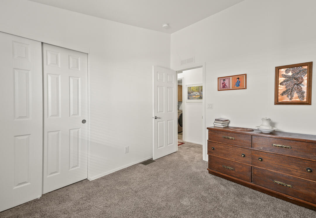 366 Antelope Circle SE