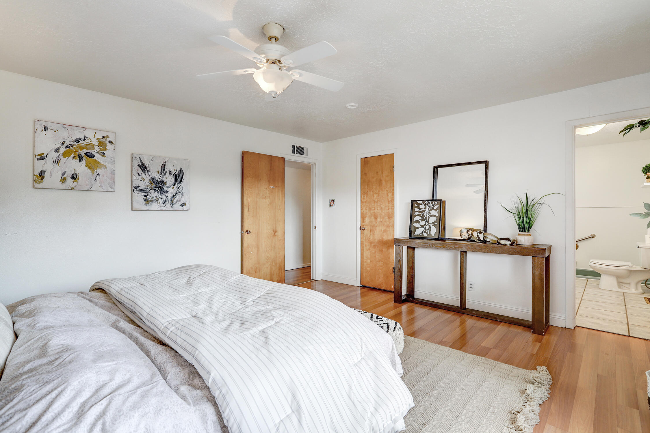 2908 10th Street NW